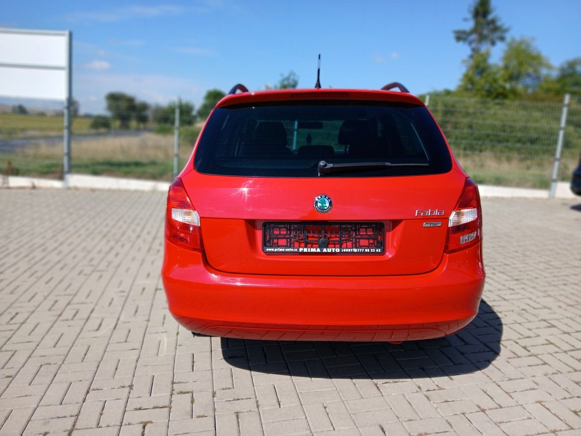 Škoda Fabia, 1,2 TSI 1.majitel Family - fotka 4