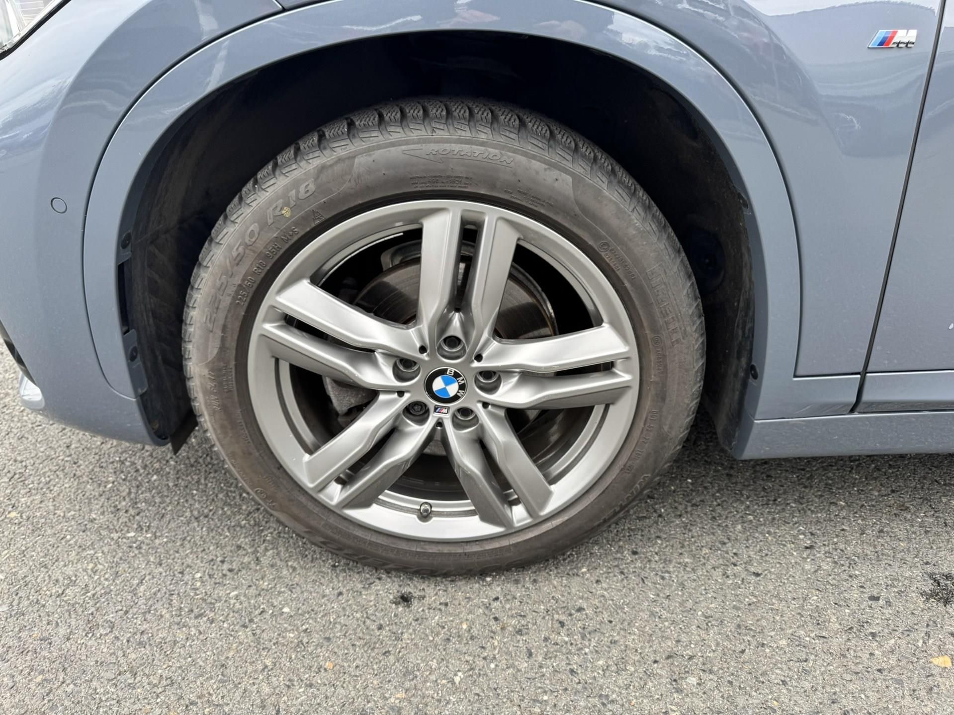 BMW X1, X1 sDrive18i Mpaket - fotka 4