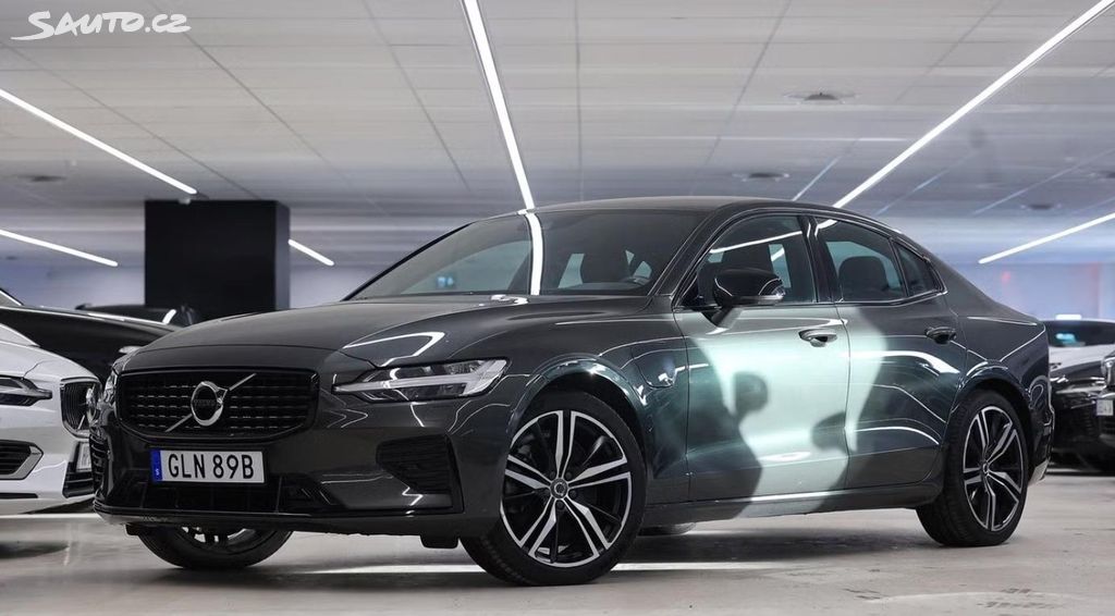 Volvo S60, Recharge T8 AWD R  Kam Tažné