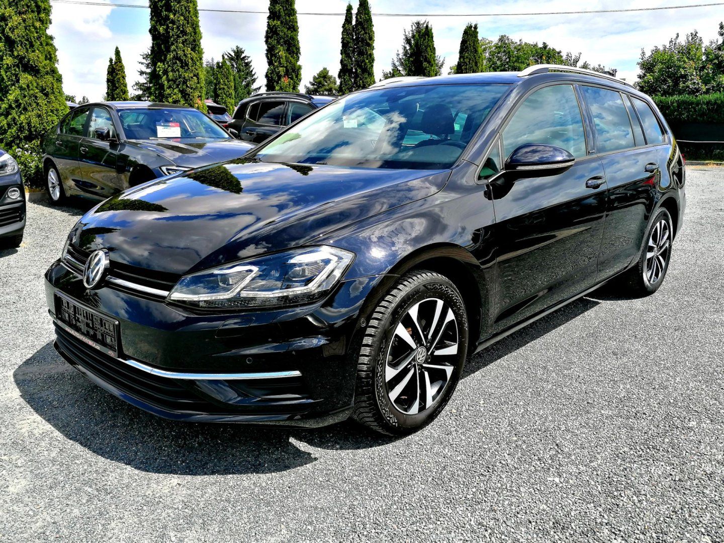 Volkswagen Golf, 1.6 TDi IQ.Drive LED,ACC - fotka 2