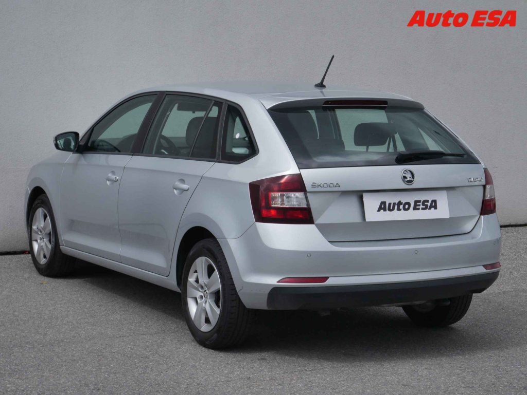 Škoda Rapid, 1.0 TSI,2.maj,ČR - fotka 6