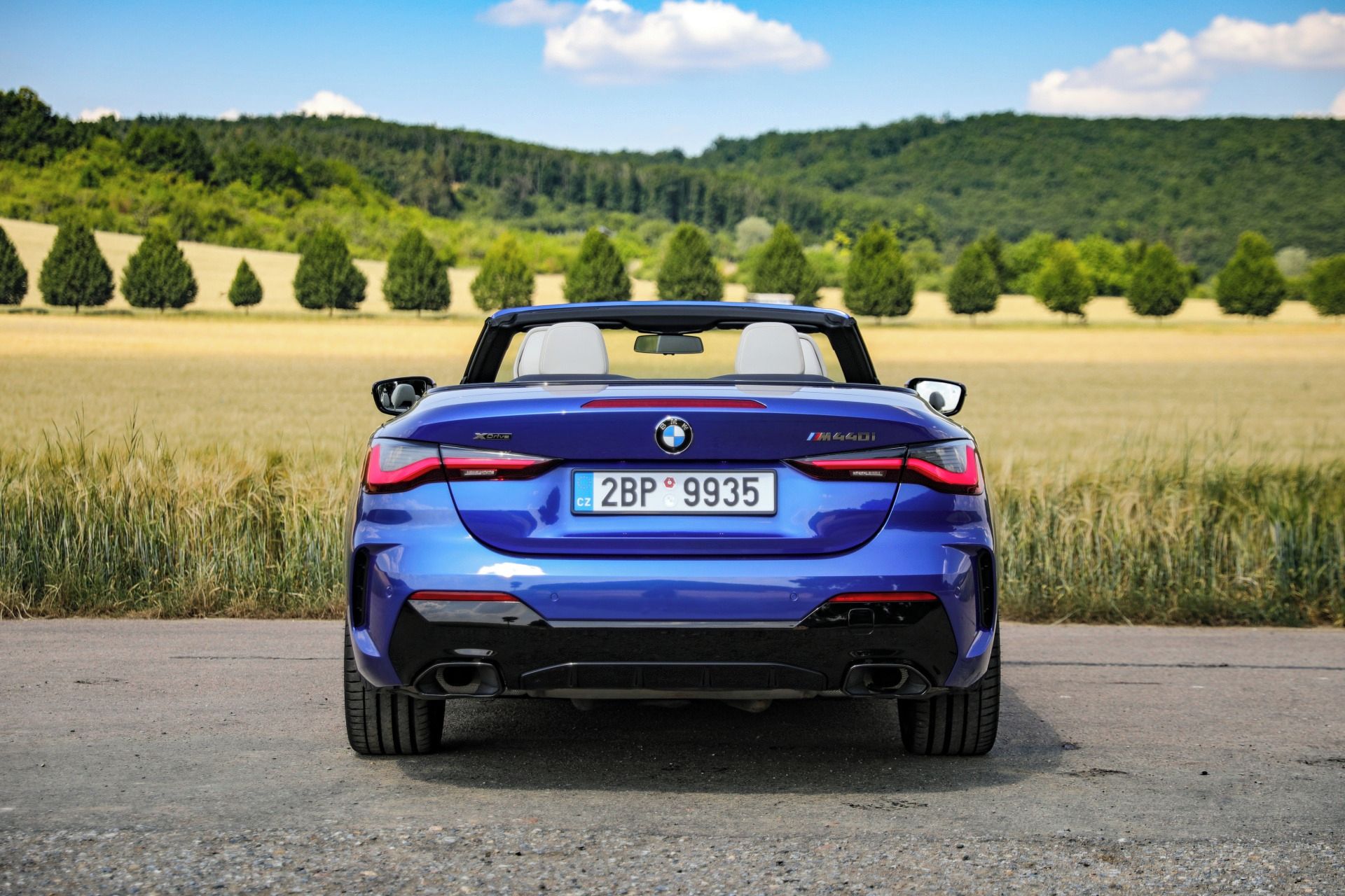 BMW Řada 4, M440i xDrive Convertible - fotka 5