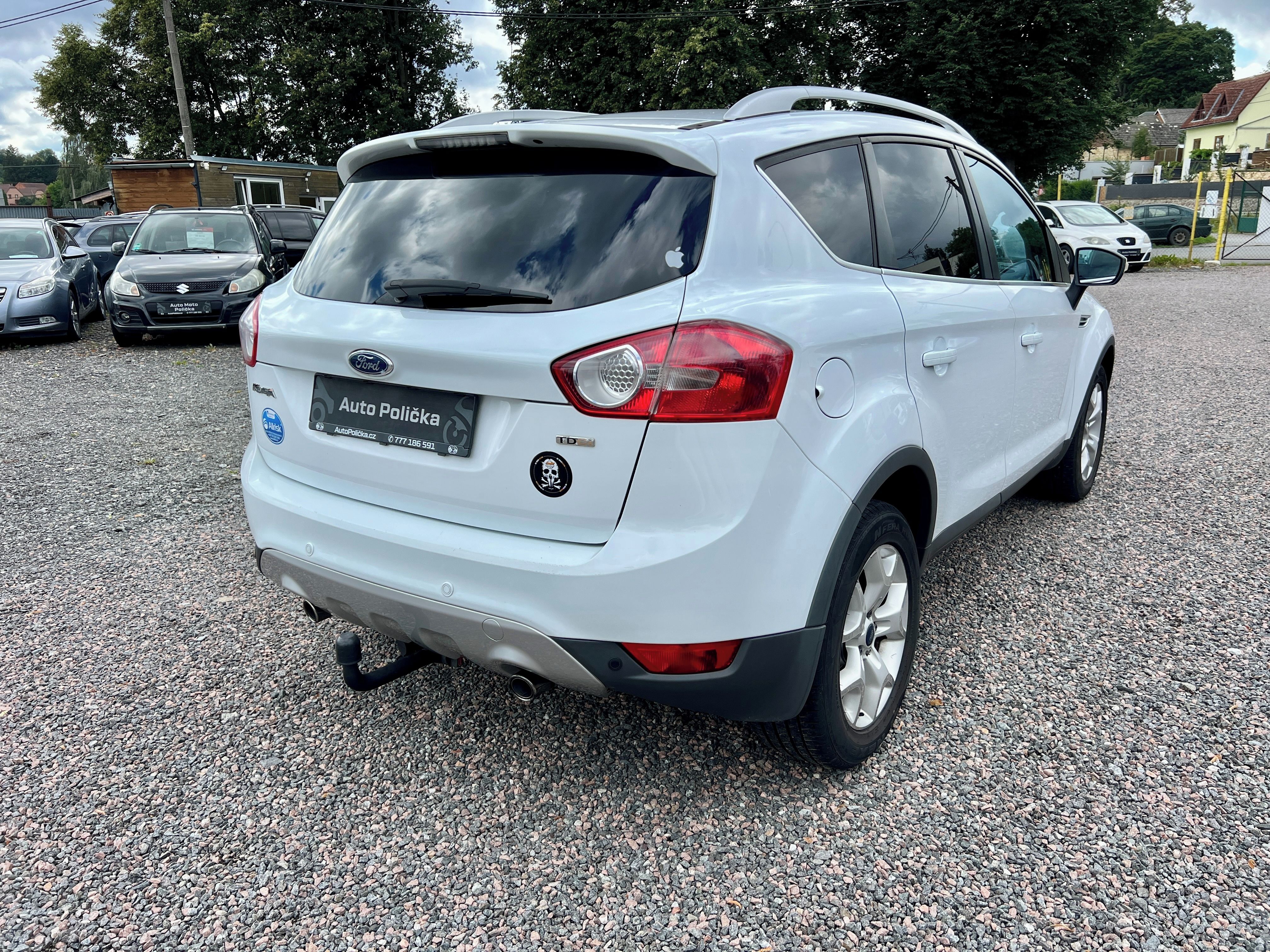 Ford Kuga, 2.0d 100 kW 4x2 Servis,Stav - fotka 5