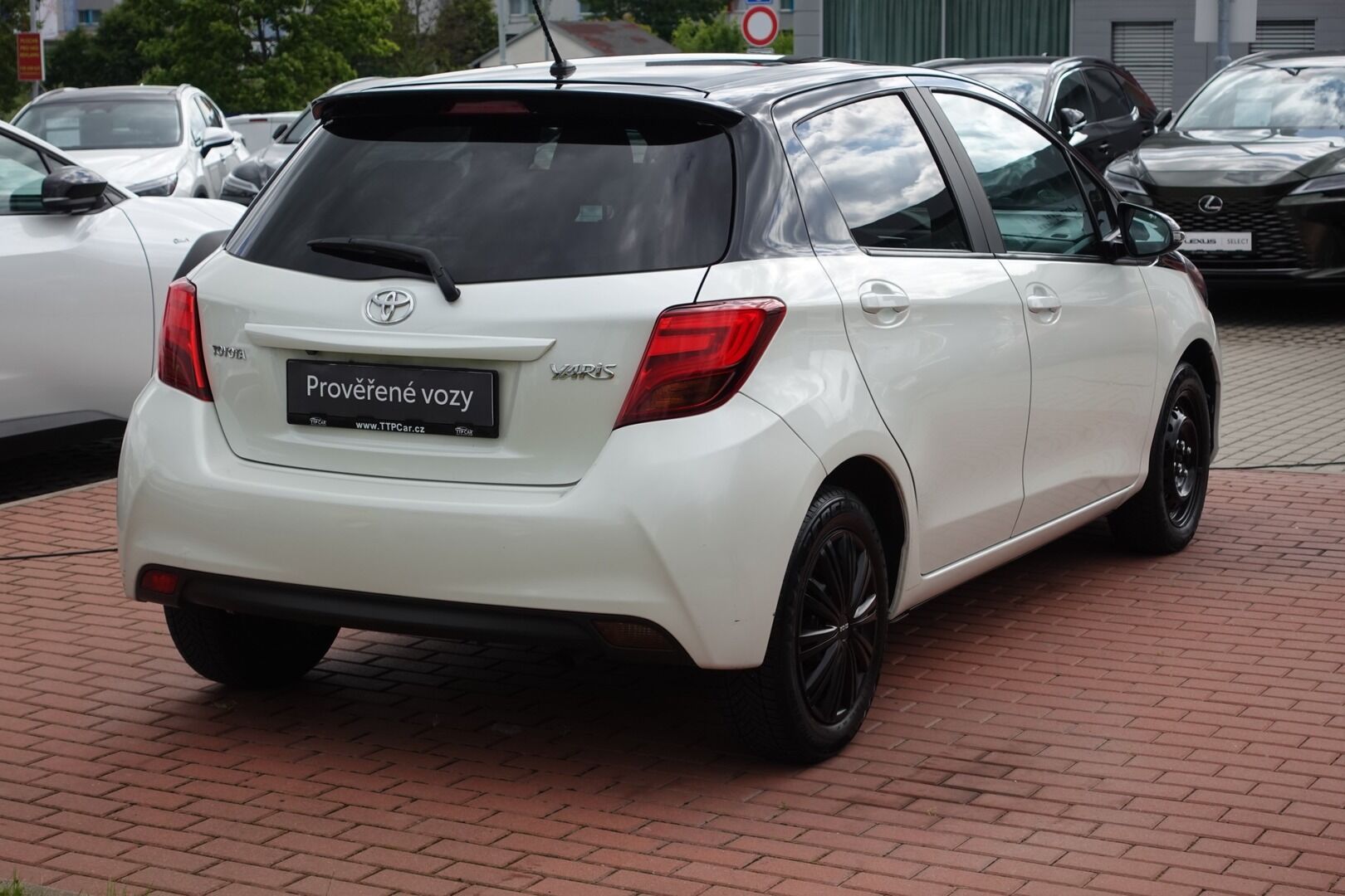 Toyota Yaris, 1.33 Dual VVT-i Multidrive - fotka 6