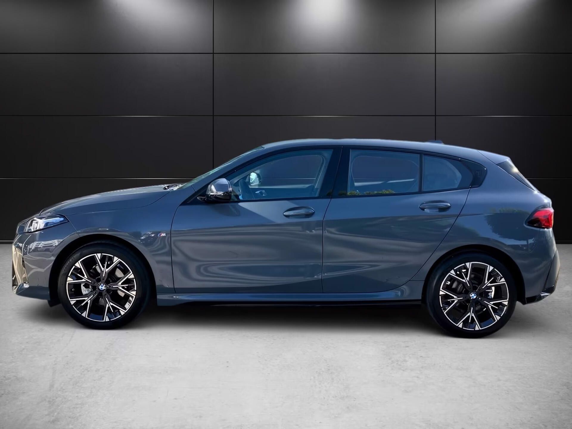 BMW Řada 1, 120 M-Sport design Kam DrivAs - fotka 2