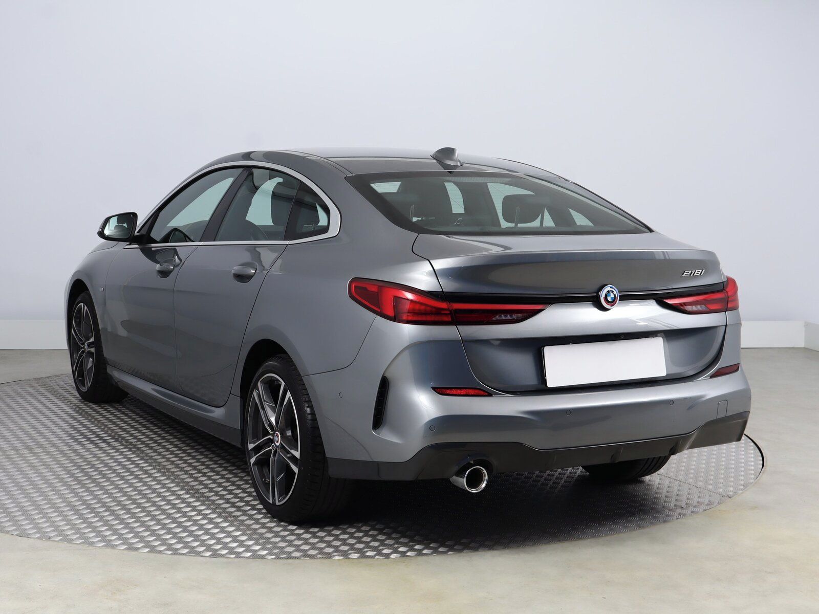 BMW Řada 2, 218i, Záruka, Automat - fotka 4