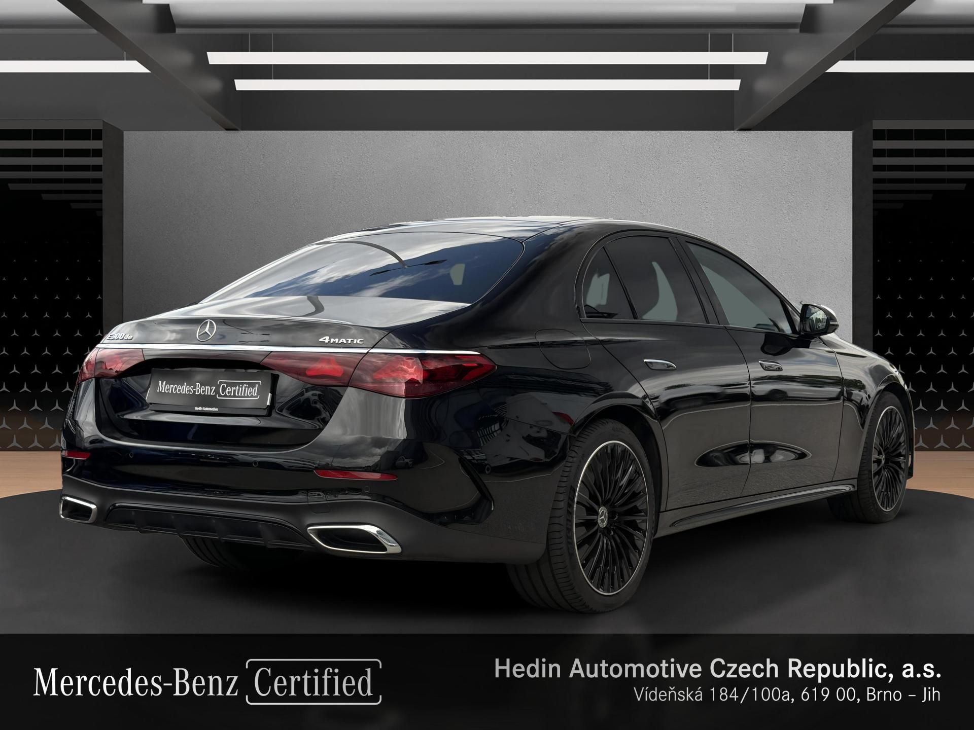 Mercedes-Benz Třídy E, E 300 de 4M AMG - fotka 5