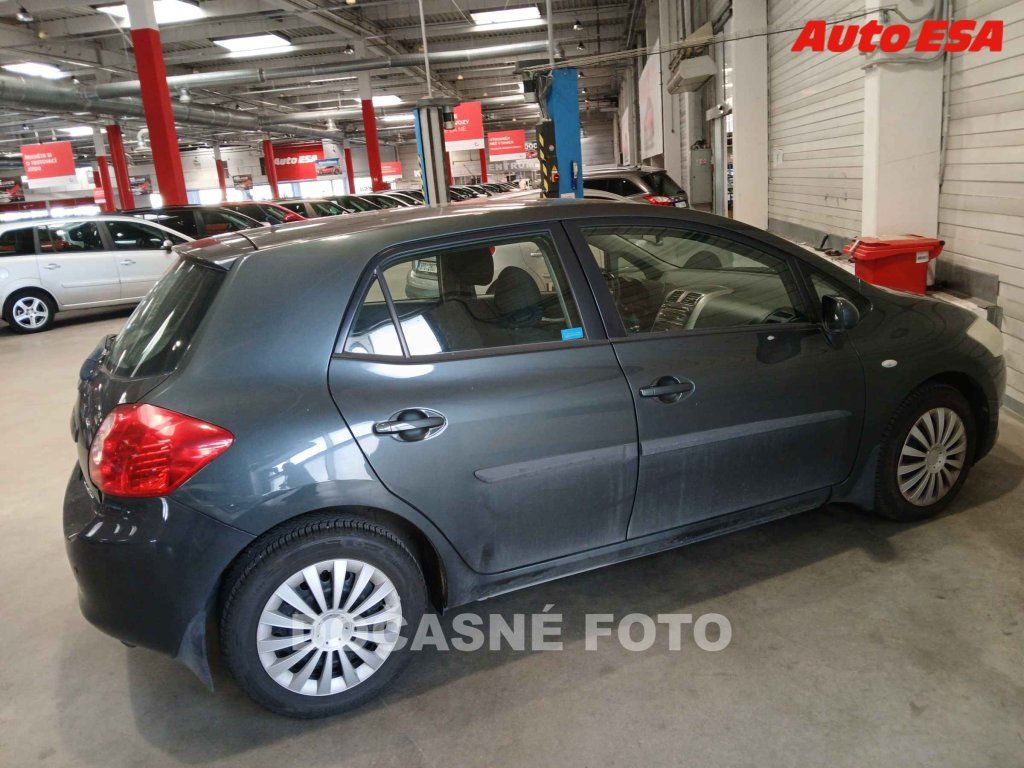 Toyota Auris, 1.6 VVTi - fotka 2
