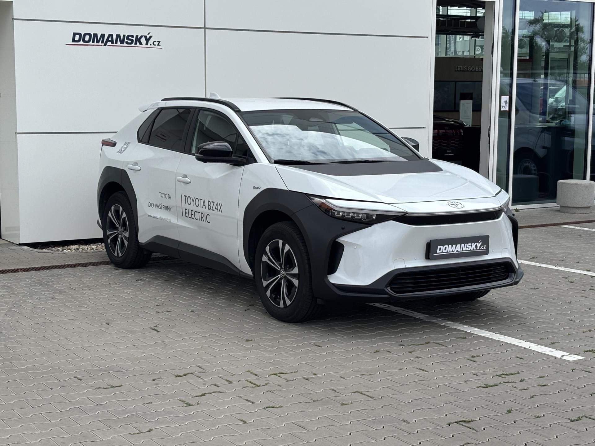Toyota bZ4X, Prestige 64k KWh 4x4 217k - fotka 2