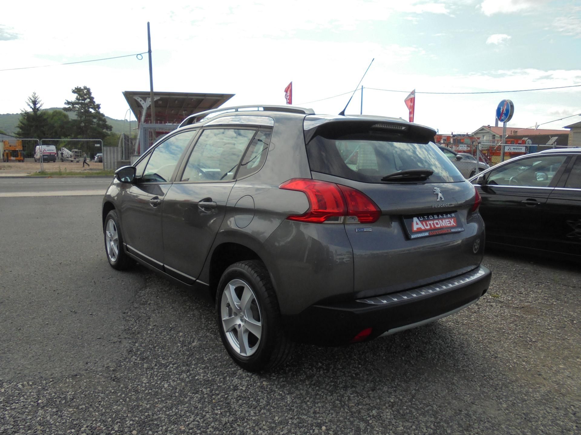 Peugeot 2008, 1.2 VTI-ČR-1.MAJITEL-SERVISKA - fotka 5