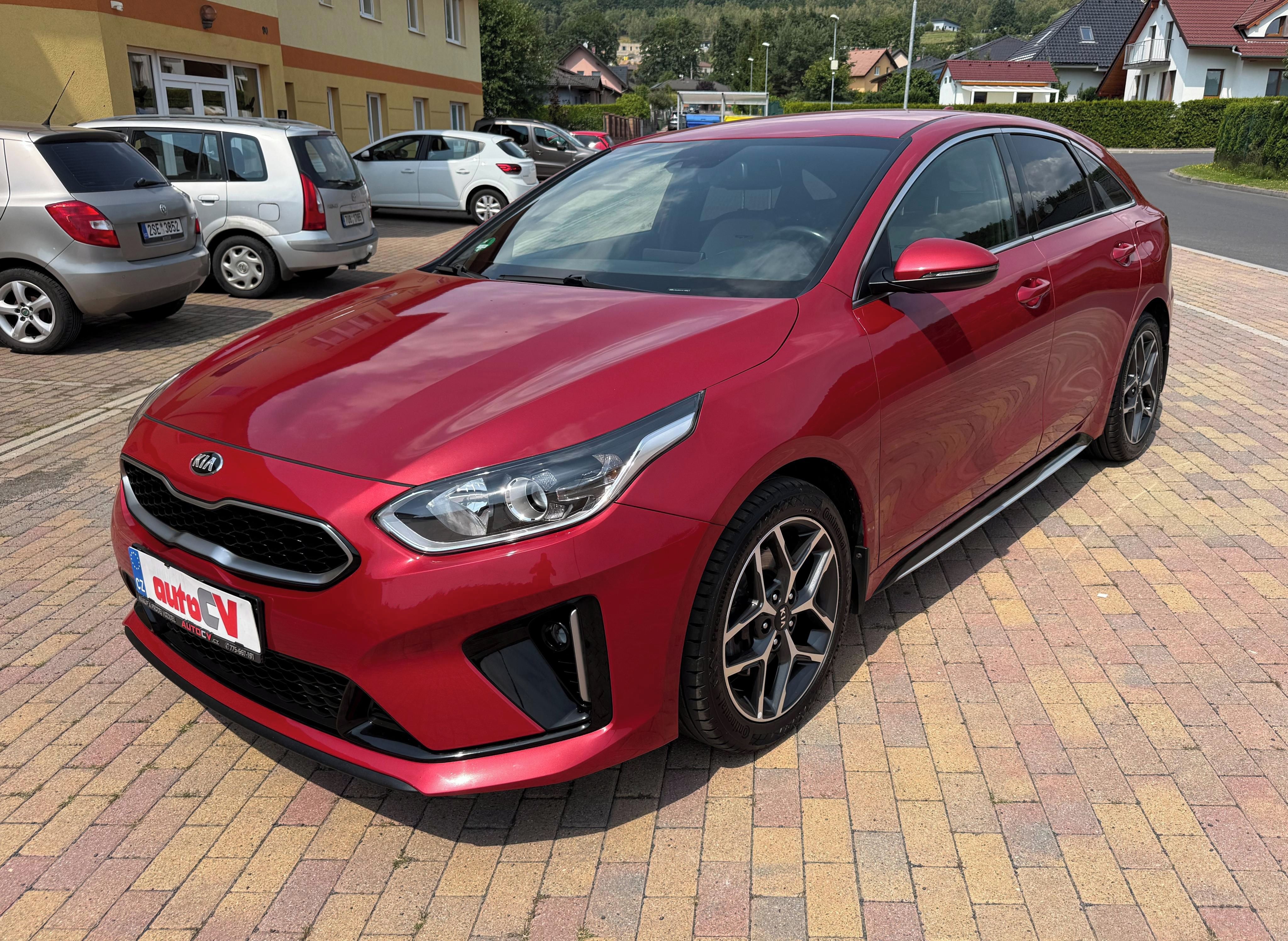 Kia ProCeed, 1.4 T-GDI 103kW GT-LINE - fotka 2