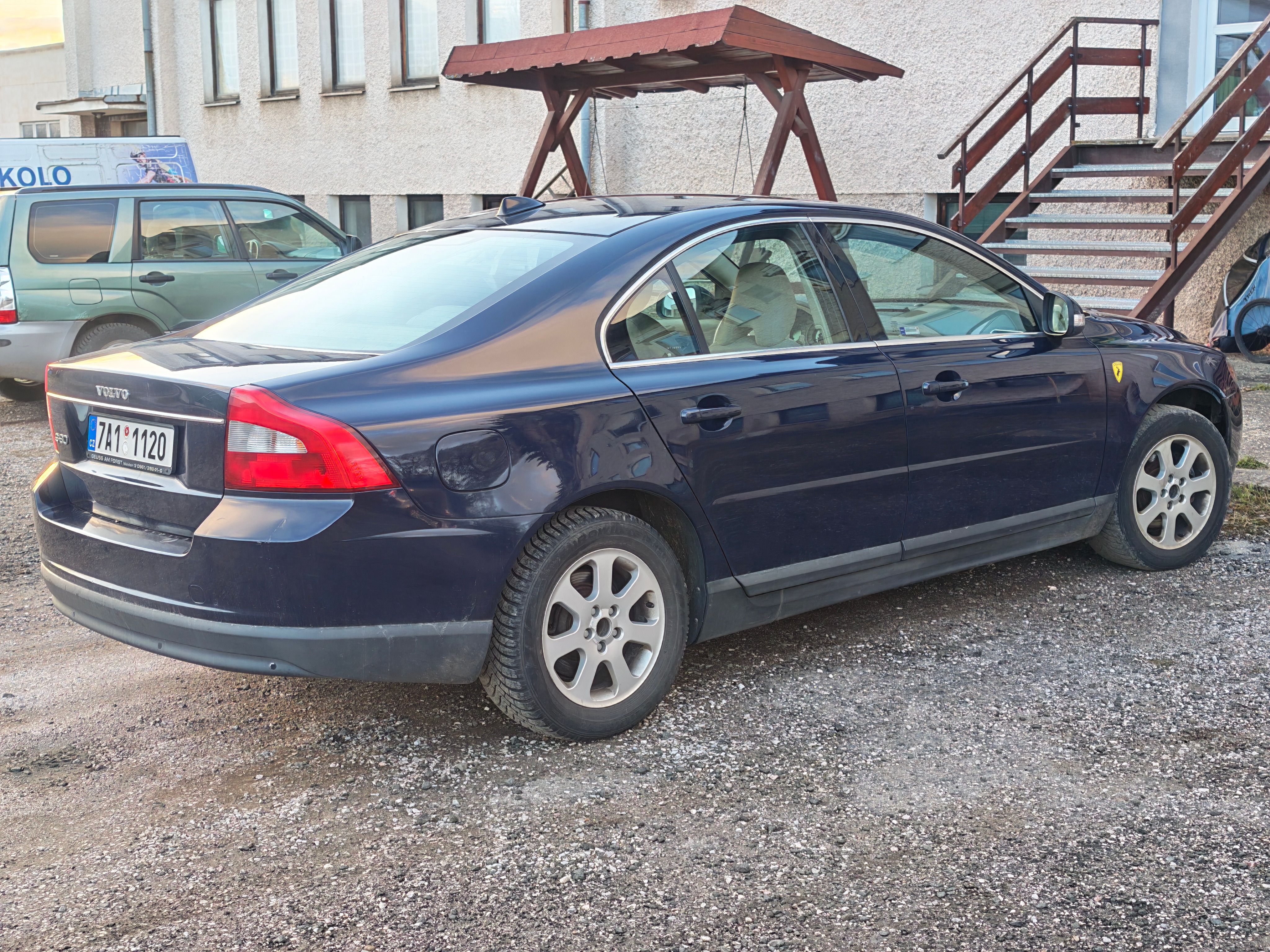 Volvo S80 - fotka 4