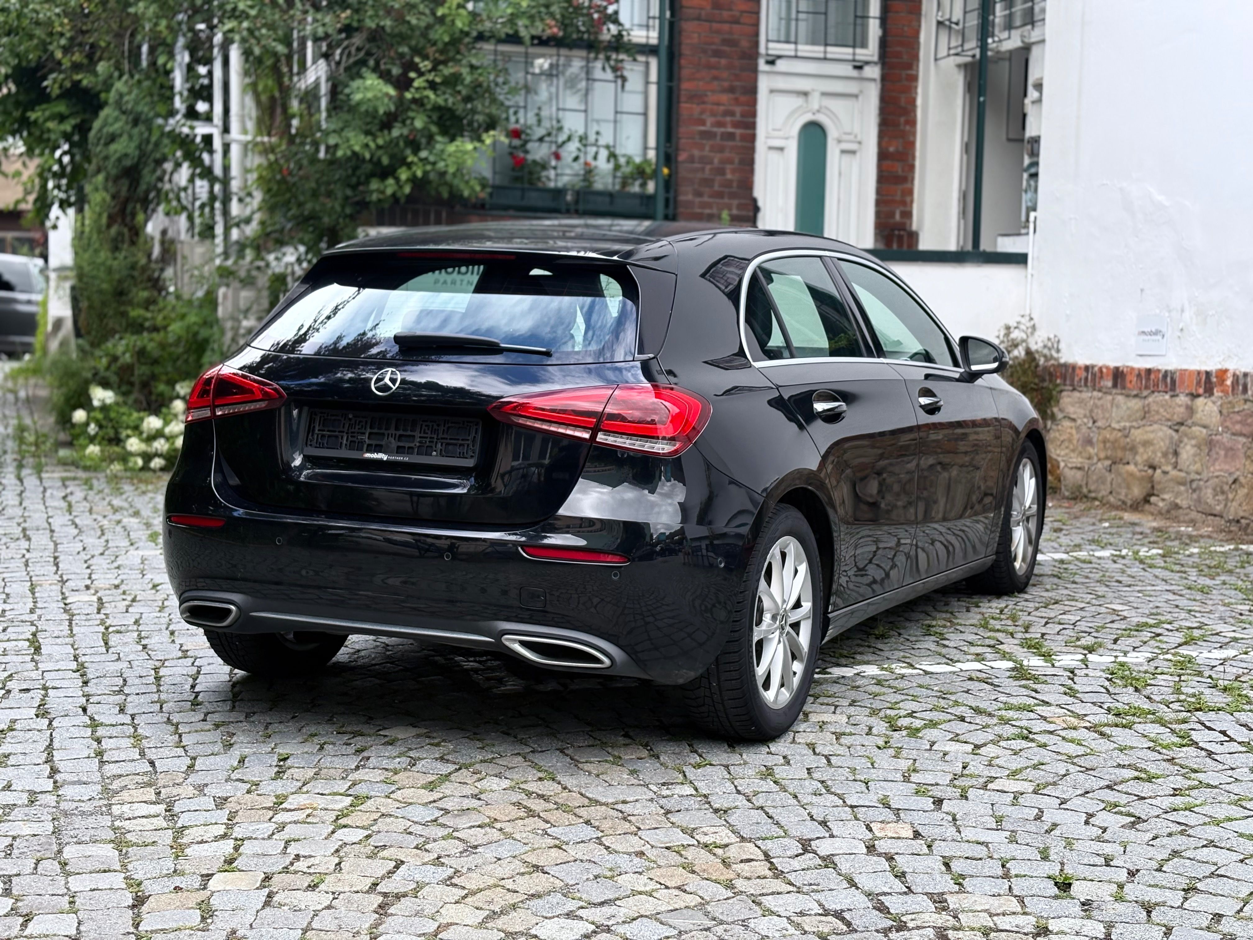 Mercedes-Benz Třídy A, A180d A/T, Sport, ČR - fotka 5