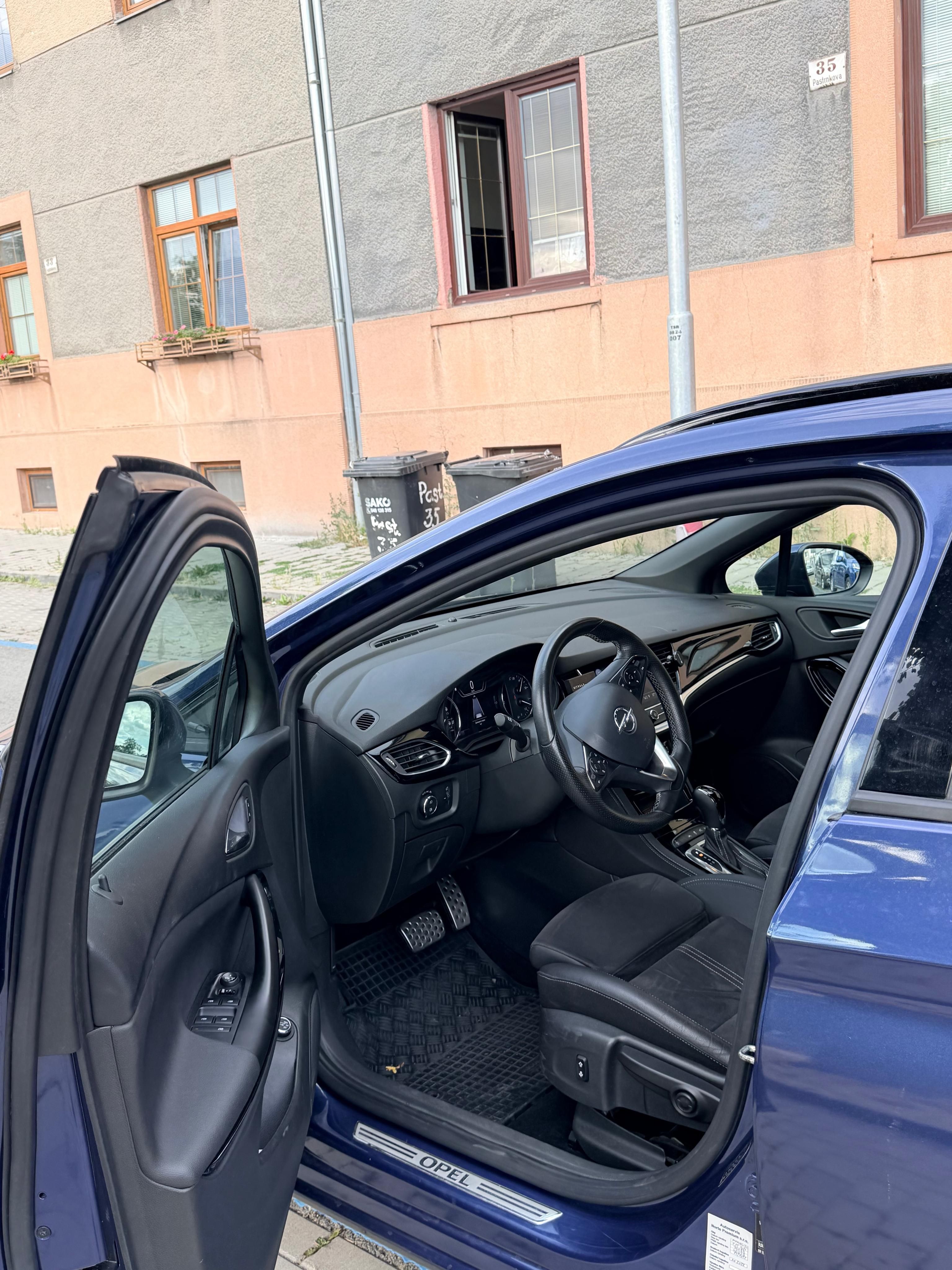 Opel Astra, Opel Astra K Sport - fotka 4