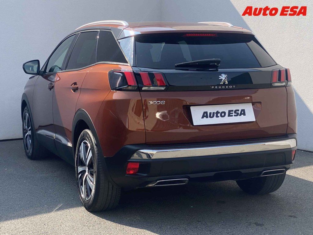 Peugeot 3008, 1.2 PT,ČR,Allure - fotka 6