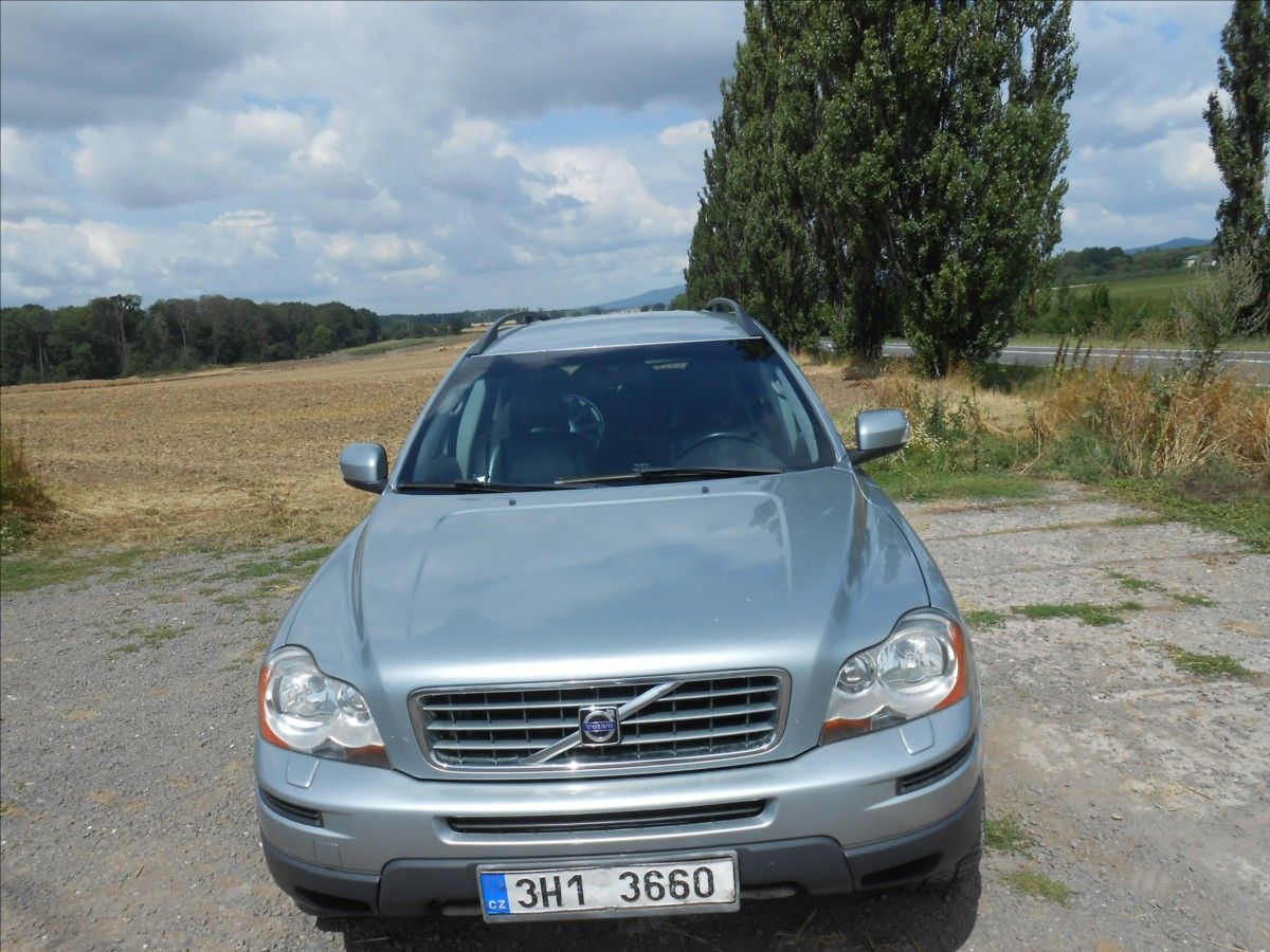 Volvo XC90, 2,4 D5D 136 kW  CZ  Serviska - fotka 4