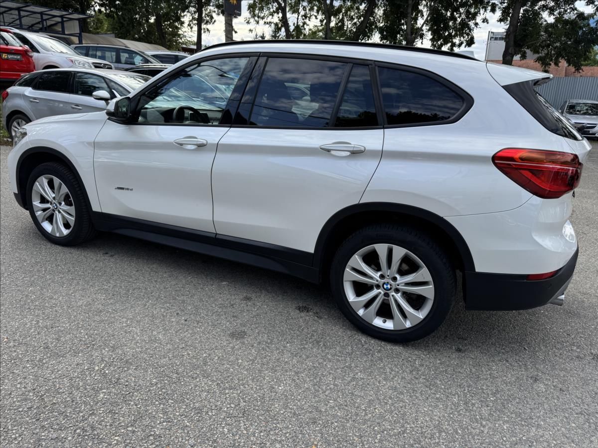 BMW X1, 2,0 xDrive - fotka 6