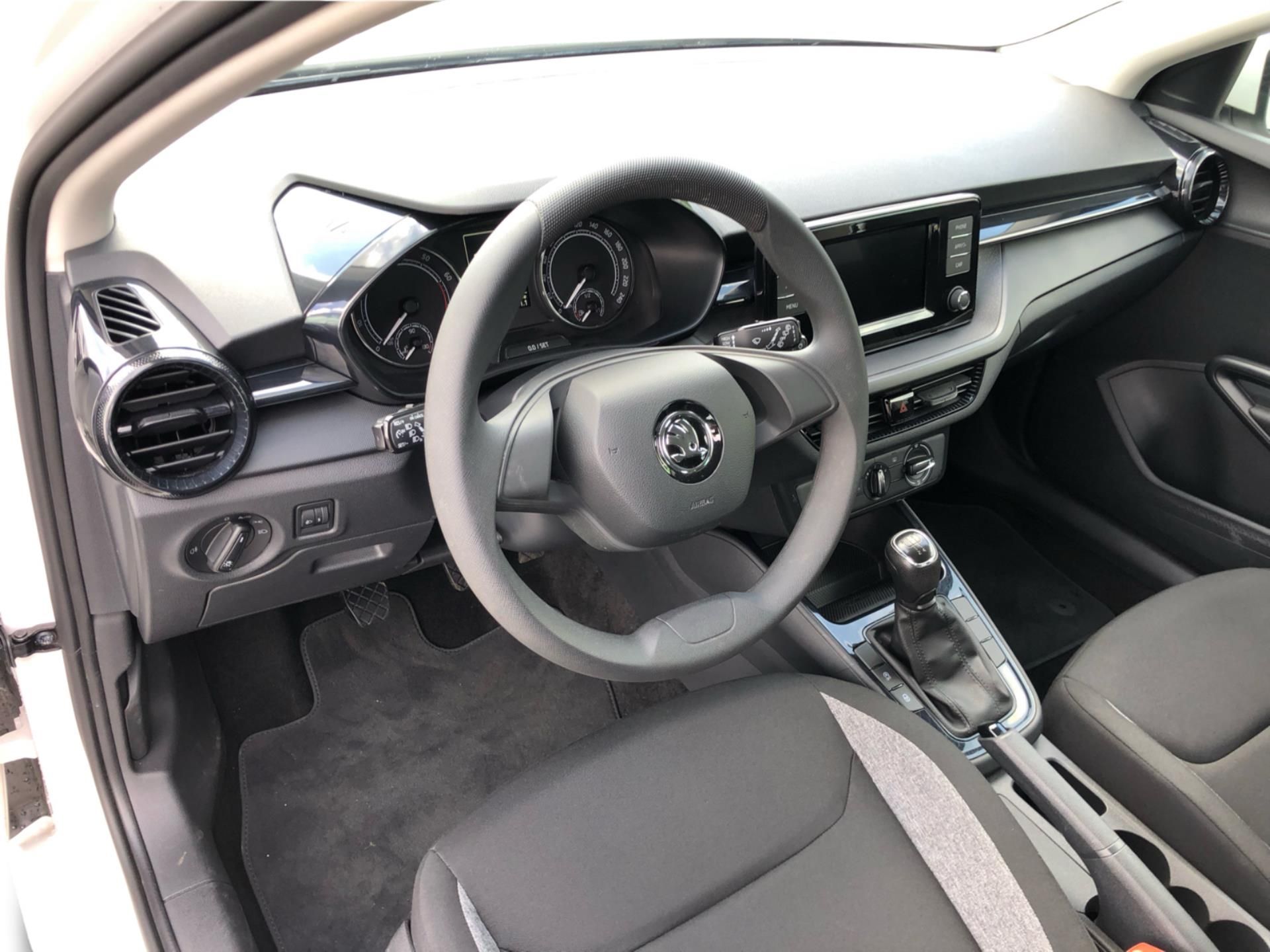 Škoda Fabia, 1.0 MPi ACTIVE - fotka 5