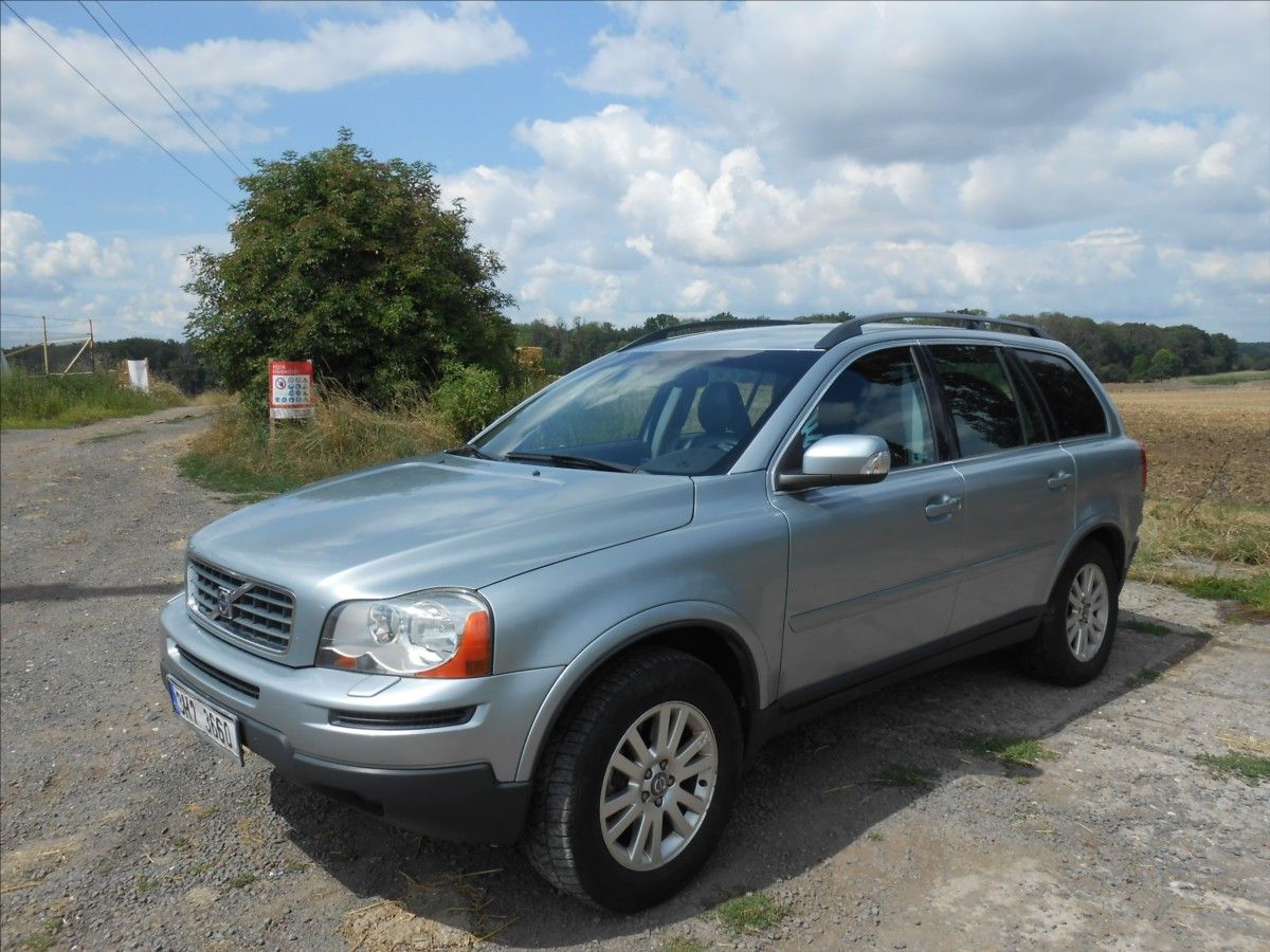Volvo XC90, 2,4 D5D 136 kW  CZ  Serviska - fotka 2