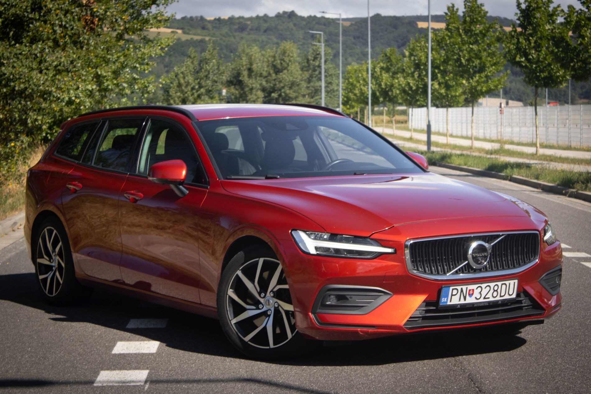 Volvo V60 - fotka 2