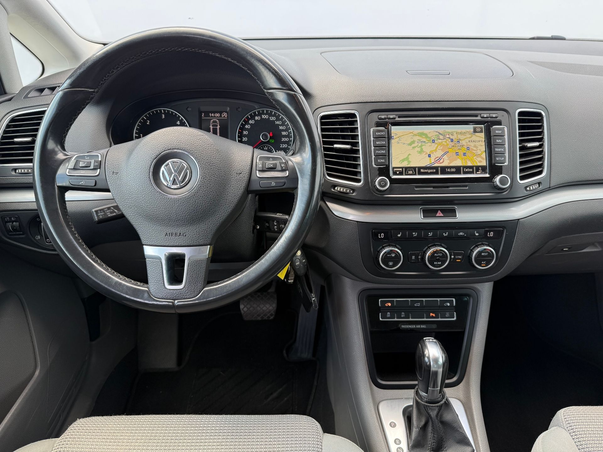 Volkswagen Sharan, 2.0 TDI 103 kW Comfortline 6 M - fotka 5