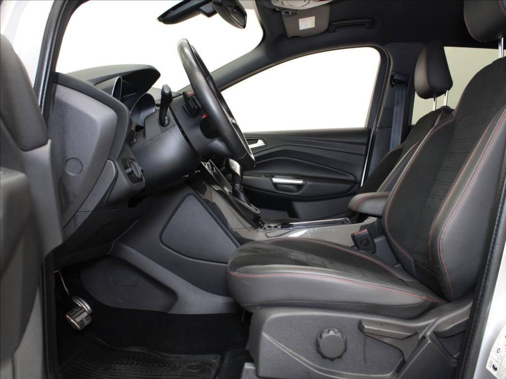 Ford Kuga, 2,0 EBlue 132kW 4x4 AT ST-line - fotka 6