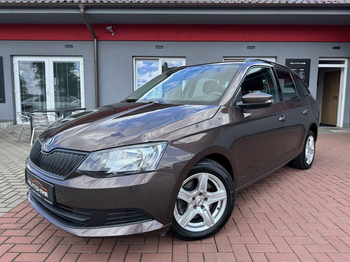Škoda Fabia, 1.2TSi Active Klimatizace - fotka 4