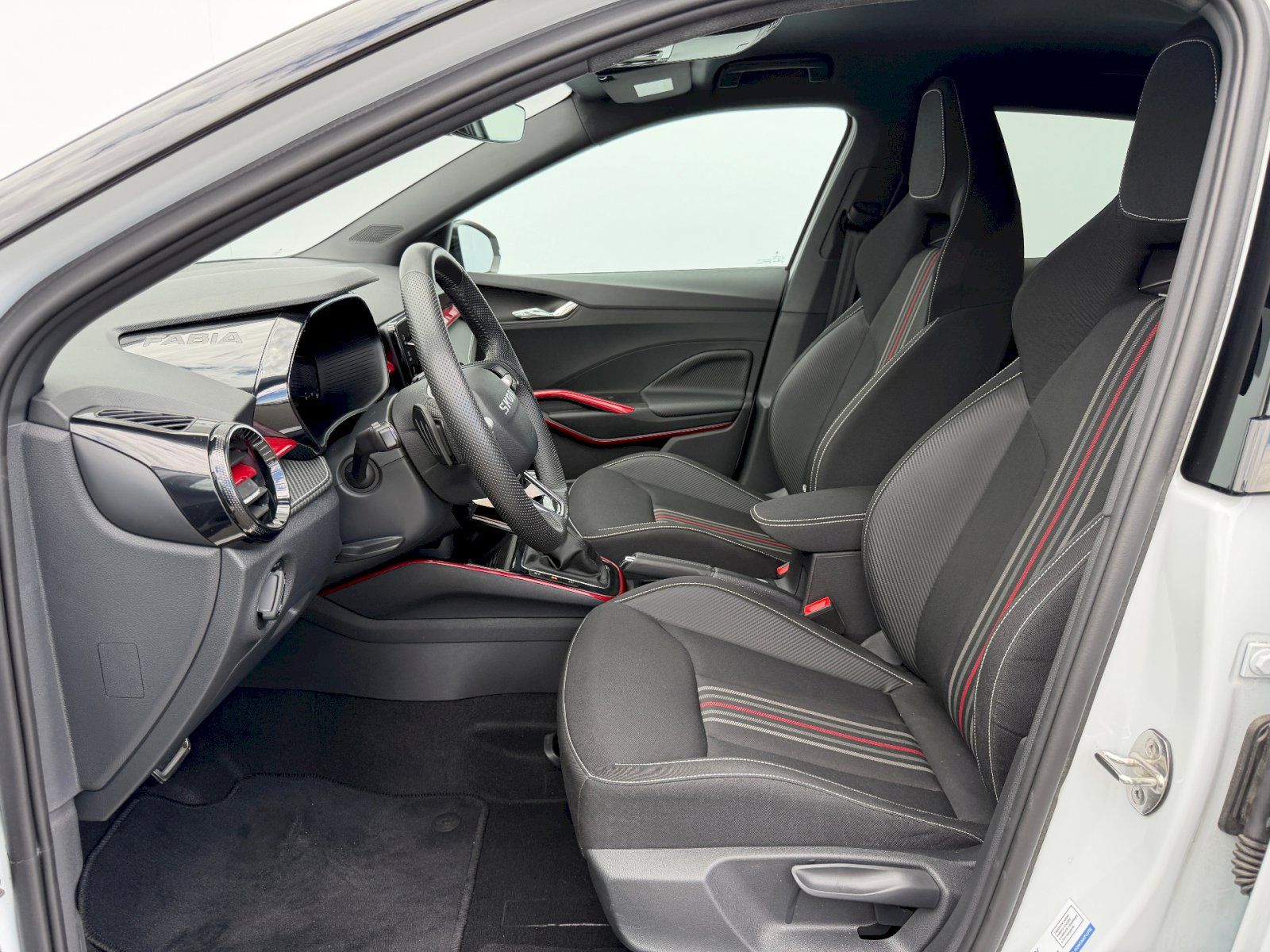 Škoda Fabia, 1,0TSI 85KW DSG MONTE CARLO - fotka 6