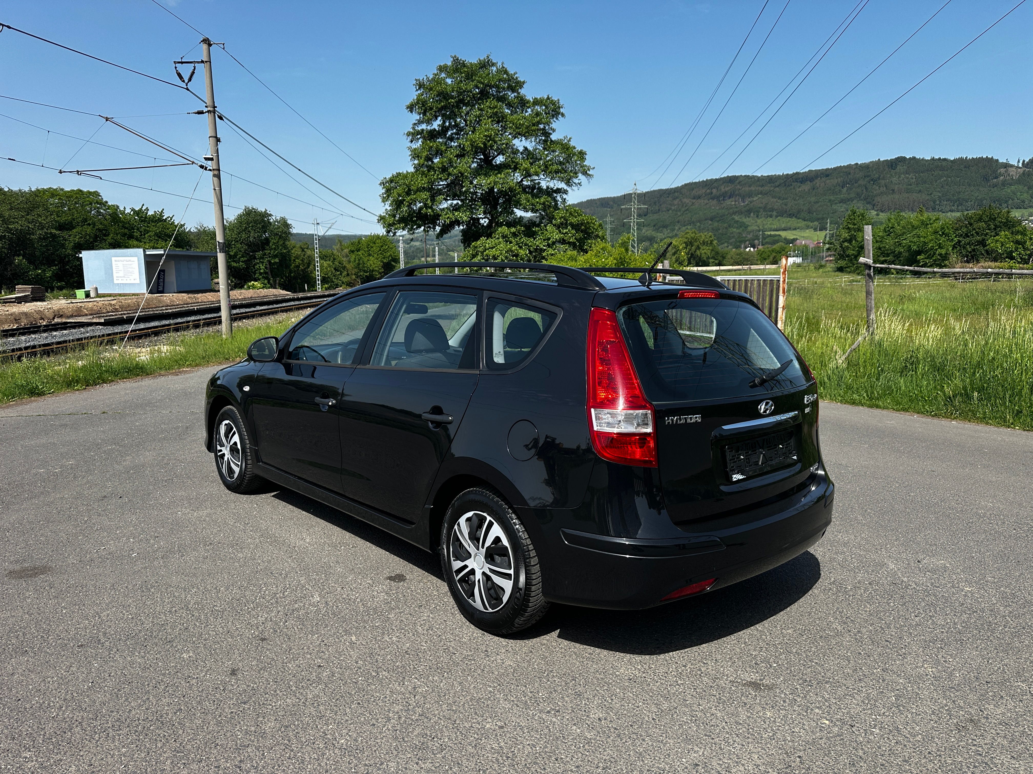Hyundai i30, HYUNDAI i30 CW, 1.6D, r.v.2010 - fotka 5