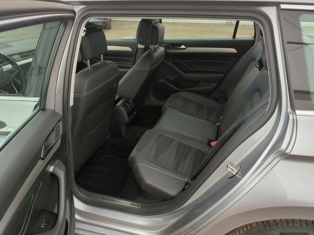 Volkswagen Passat, 2.0TDi DSG ELEGANCE 1.maj. ČR - fotka 4