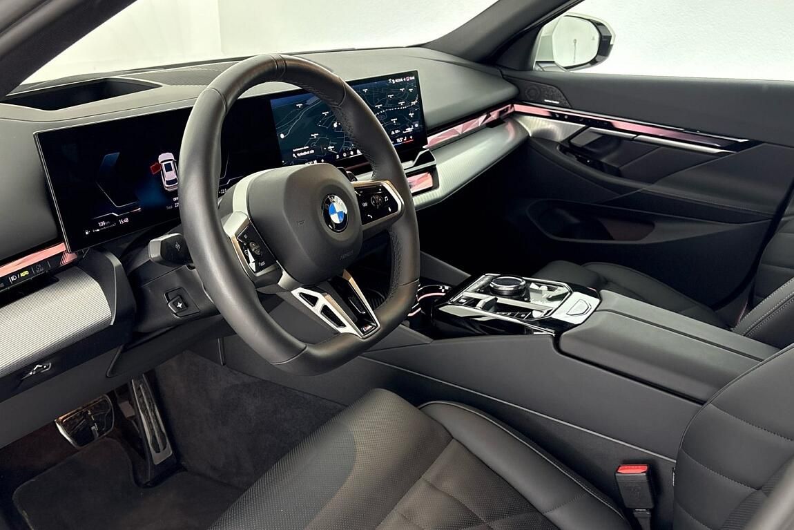 BMW Řada 5, 540d xDrive Touring - fotka 6
