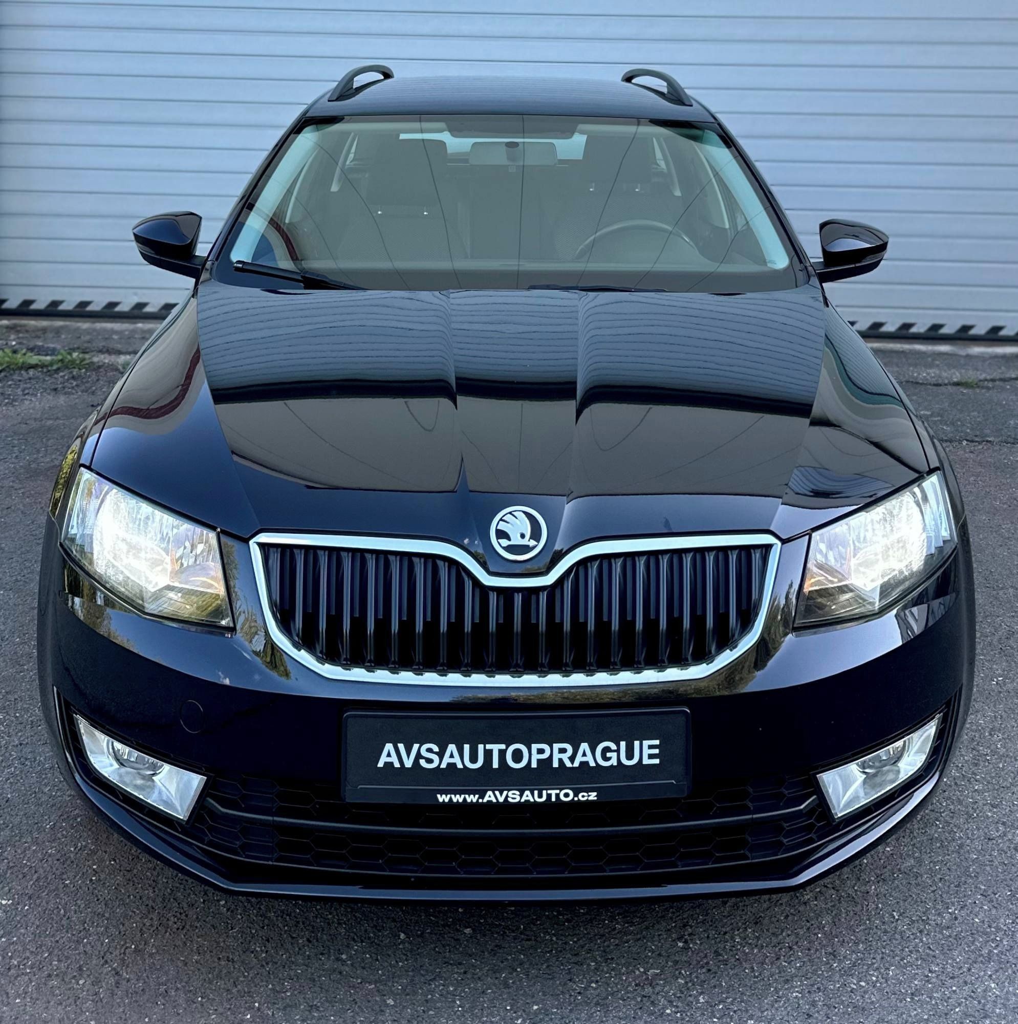 Škoda Octavia, III COMBI 1.6 TDI 2014 77KW - fotka 2