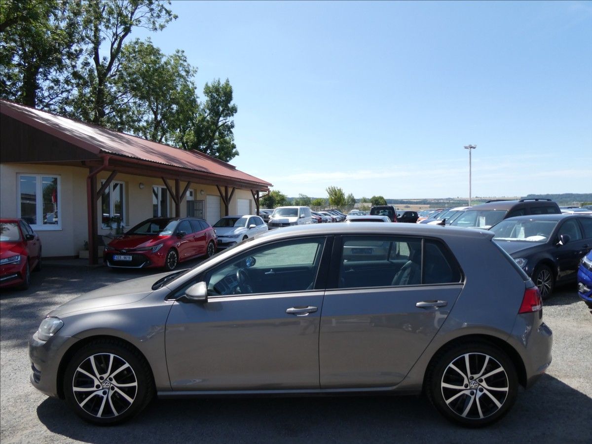 Volkswagen Golf, 1,4 TSi 103kW DSG, webasto - fotka 6