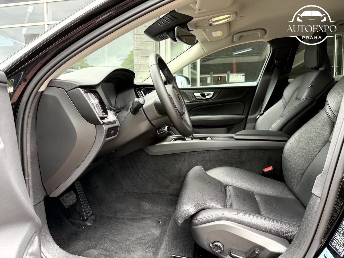 Volvo V60, B4 Plus Dark*LED*Harman/Kardon - fotka 6