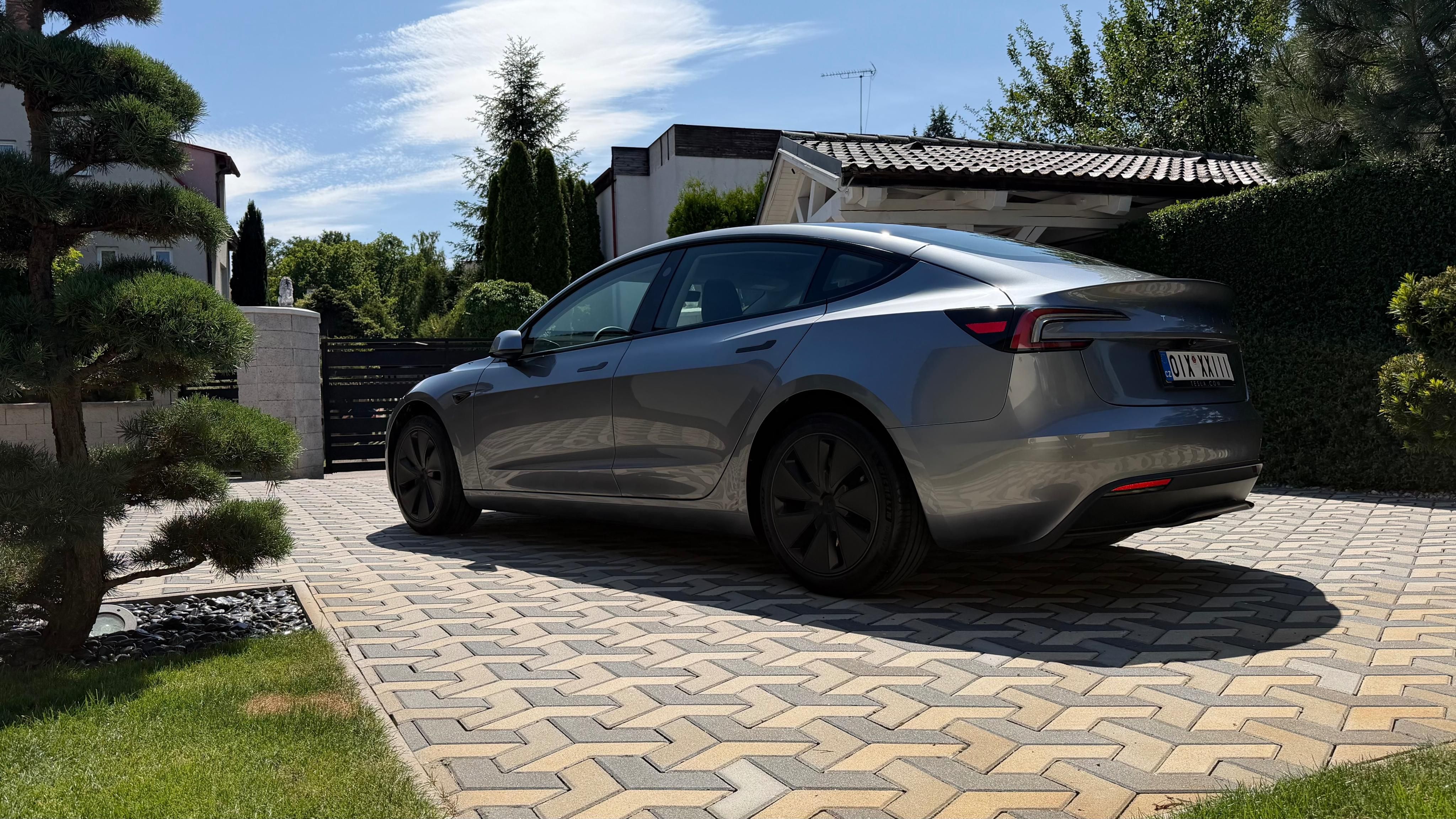 Tesla Model 3, HIGHLAND, 1 majitel, odpočet - fotka 3