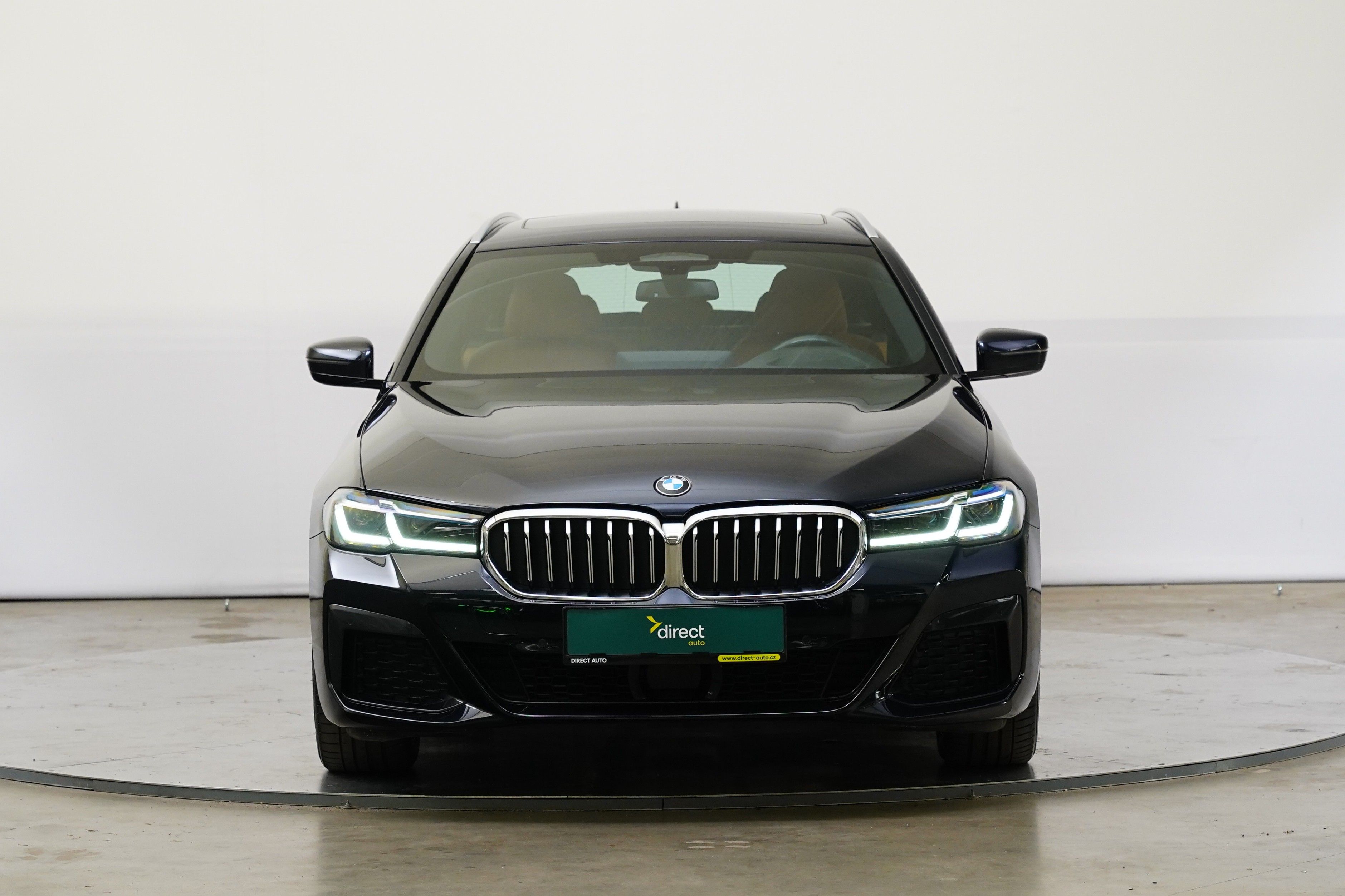 BMW Řada 5, 540d 250 kW xDrive M paket - fotka 4