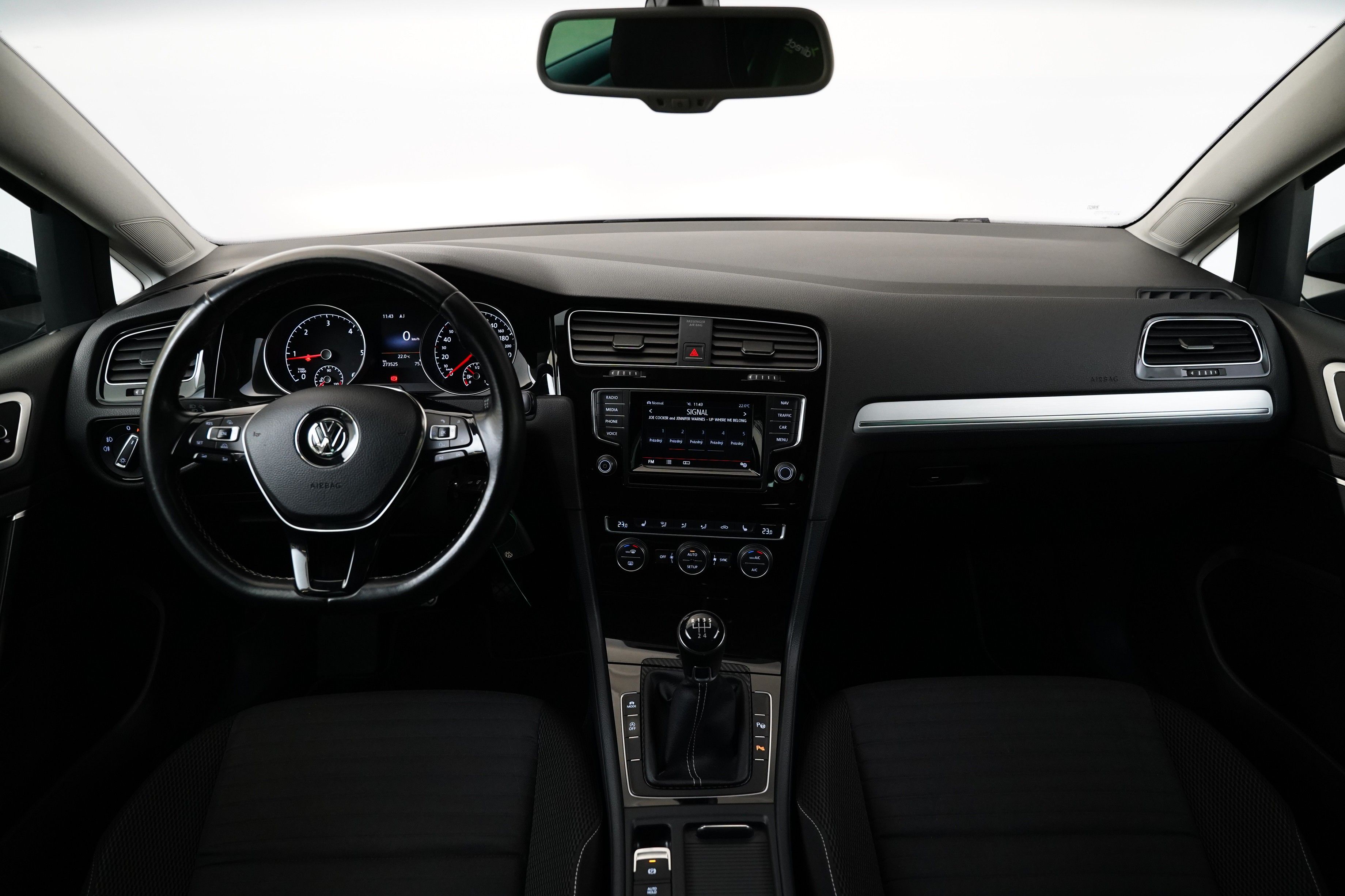 Volkswagen Golf, 1.6 TDI 77 kW CUP - fotka 5