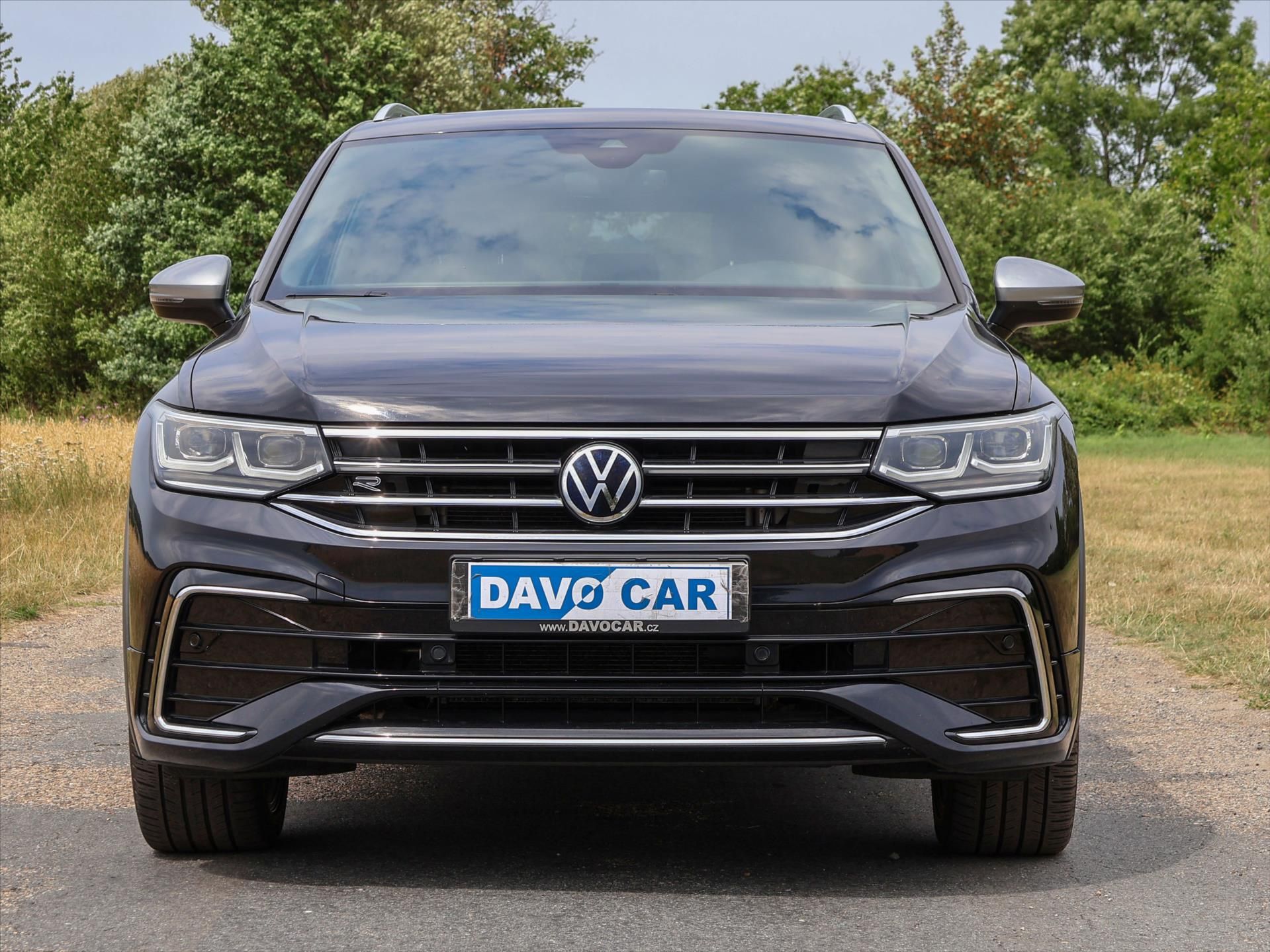 Volkswagen Tiguan Allspace, 2,0 TSI DSG 4M R-Line 7Míst DP - fotka 2