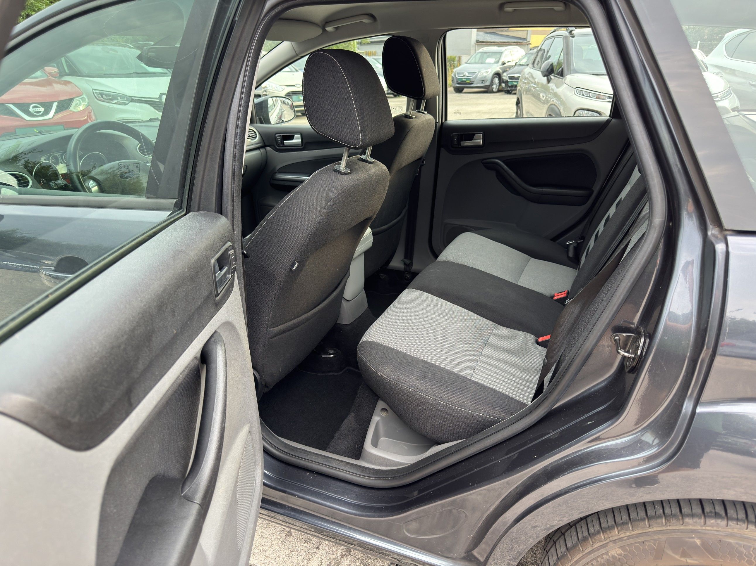 Ford Focus, 1.6 Duratec 74 kW Trend - fotka 5