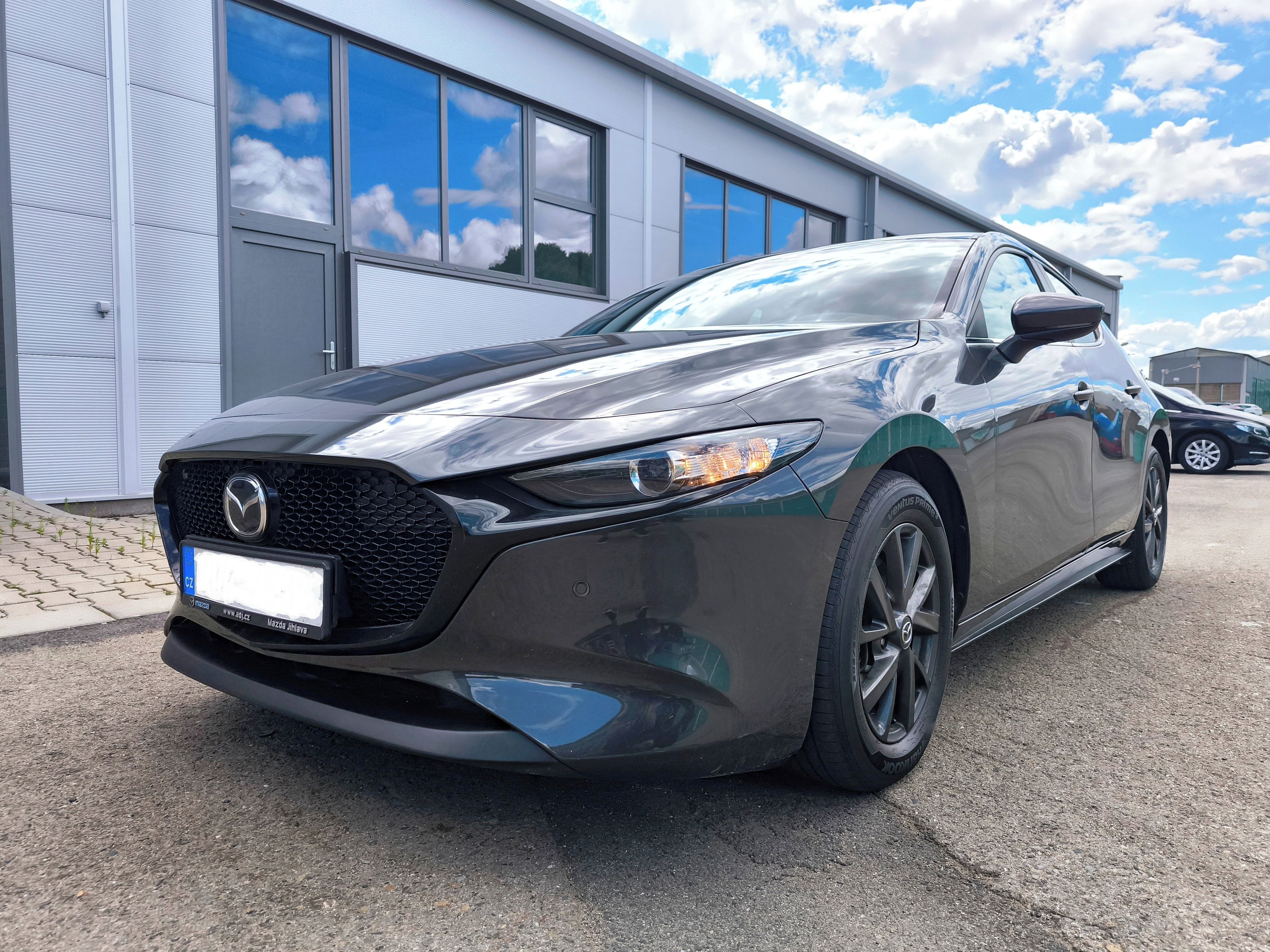 Mazda 3, 2.0SkyACTIVE/90kW * 1. maj, ČR - fotka 2