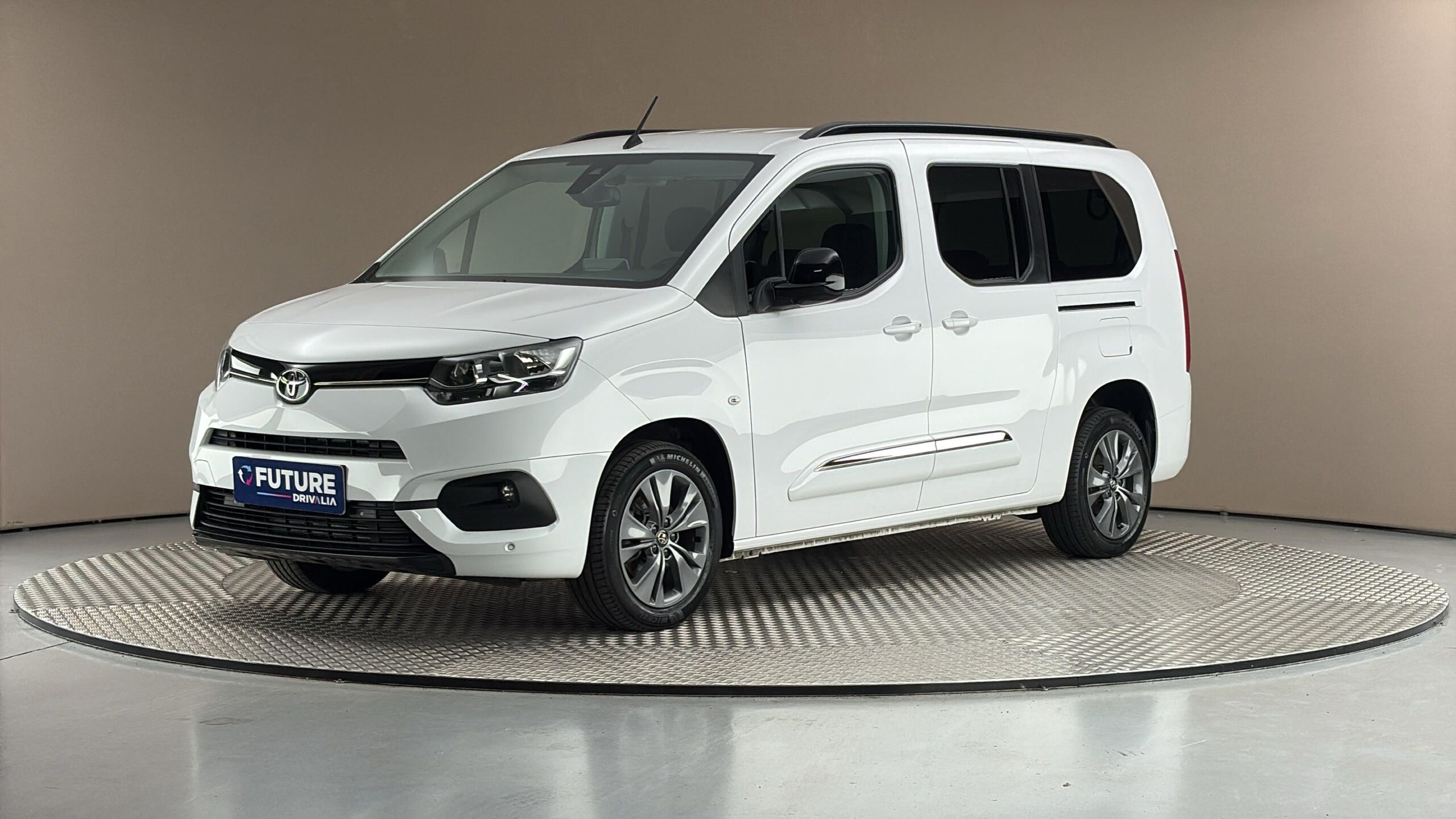 Toyota Proace City Verso, 1.5 D-4D Long Family