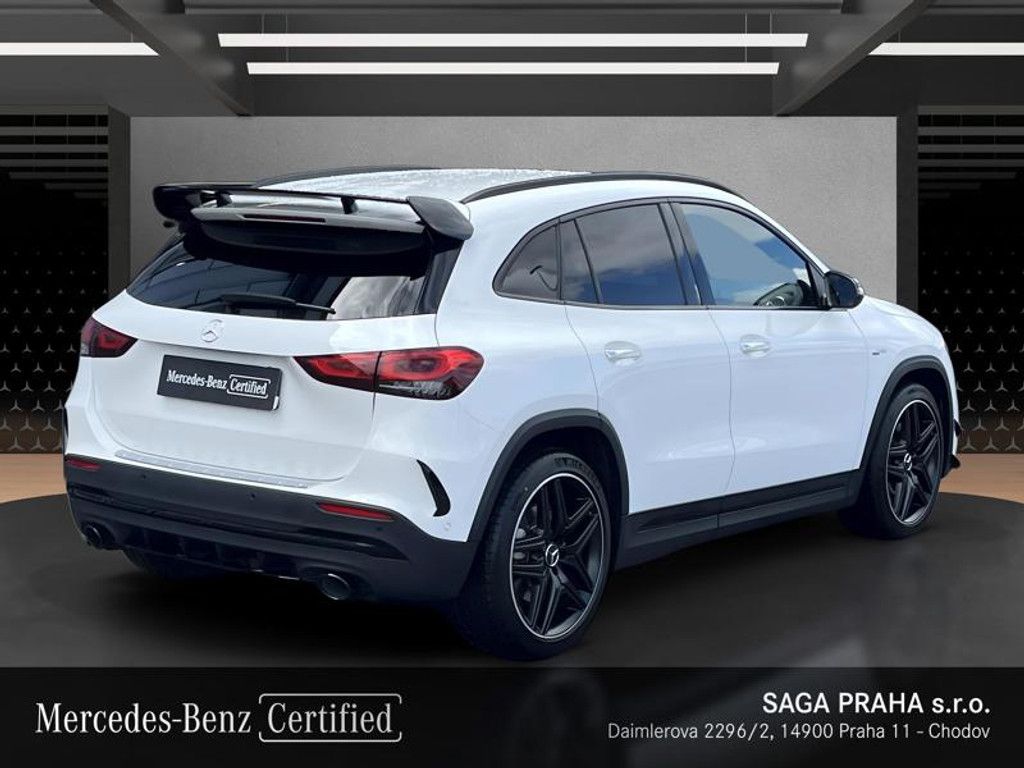 Mercedes-Benz GLA, Mercedes-AMG 35 4MATIC - fotka 4