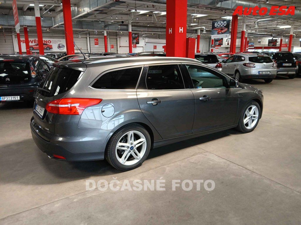 Ford Focus, 1.5 EB - fotka 2