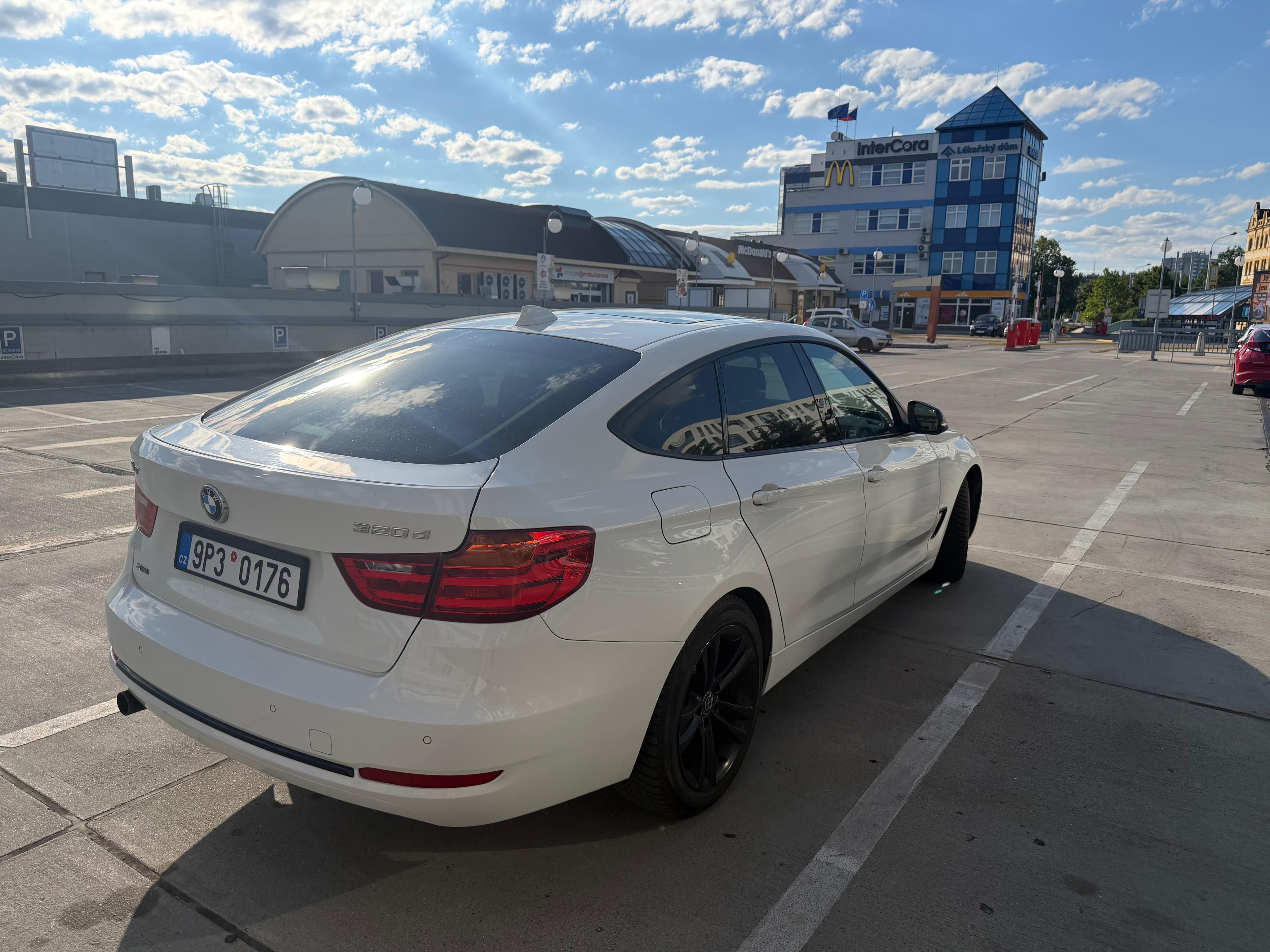 BMW Řada 3, 2.0 XDRIVE - fotka 5