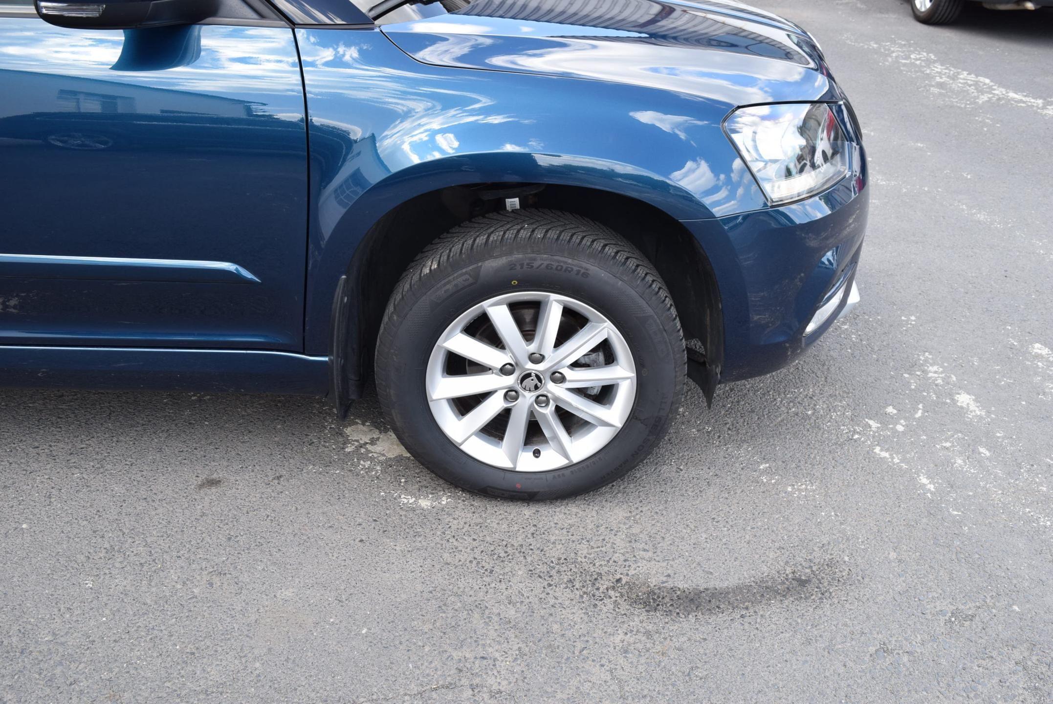 Škoda Yeti, 1.4TSI 92kw AMBITION TAŽNÉ APP - fotka 5