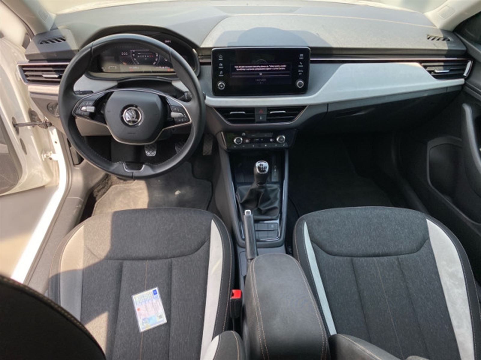 Škoda Scala, 1.0 TSI Top Selection - fotka 5