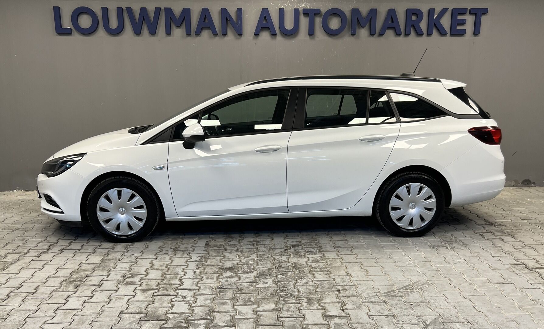Opel Astra, Fleet Edition ST - fotka 4