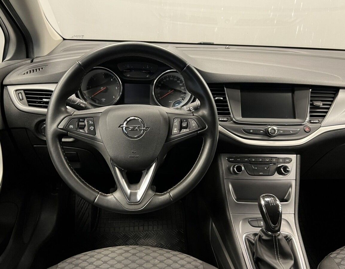 Opel Astra, Fleet Edition ST - fotka 4