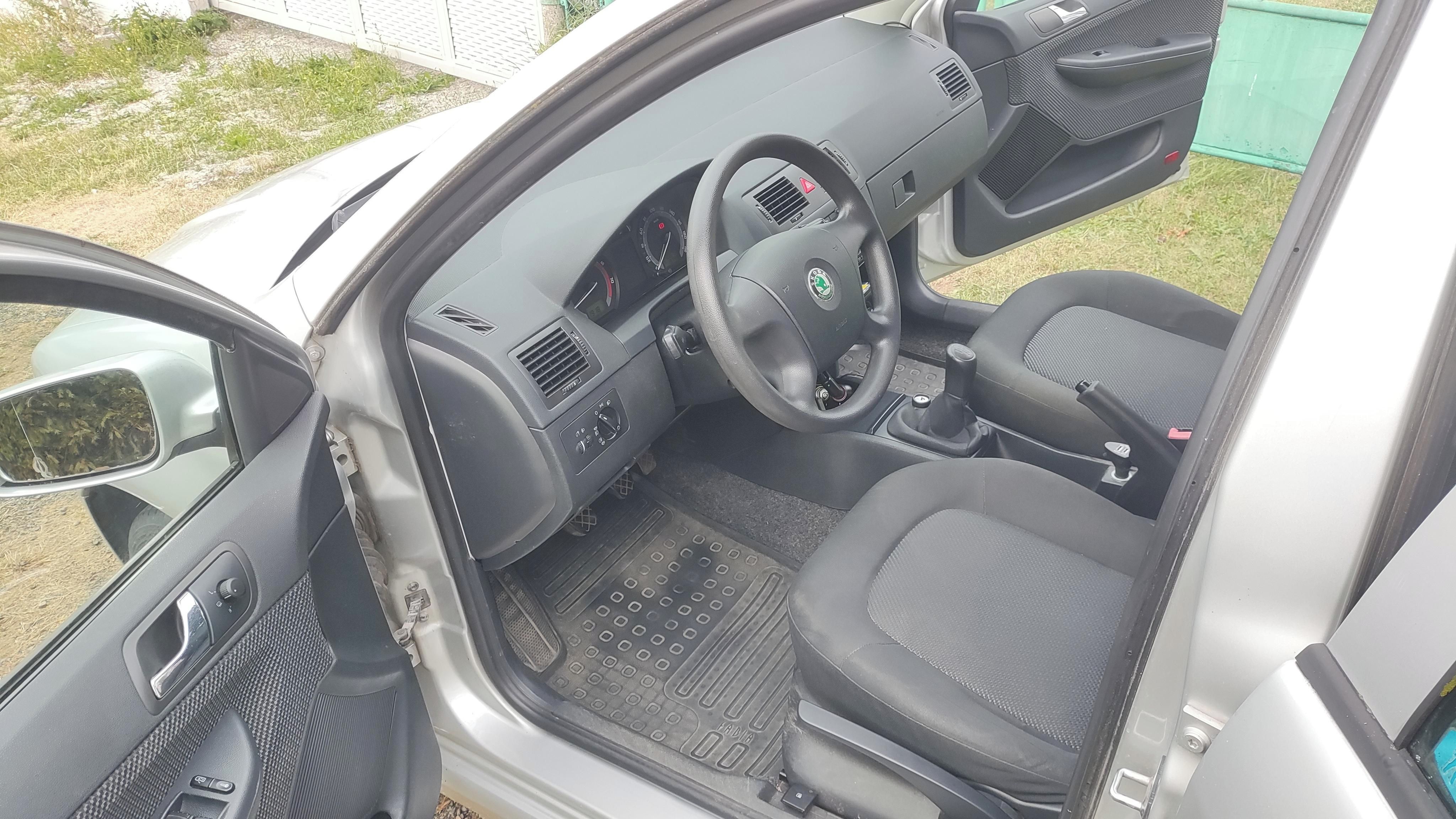 Škoda Fabia, Škoda Fabia Combi 1.4 16V 55kW - fotka 6