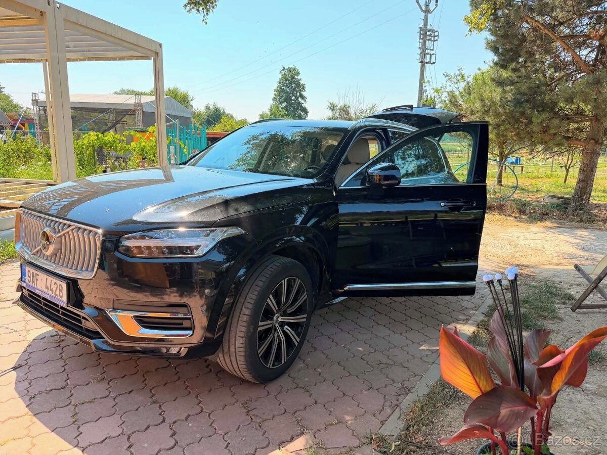 Volvo XC90, Volvo XC90 B5 AWD + Záruka